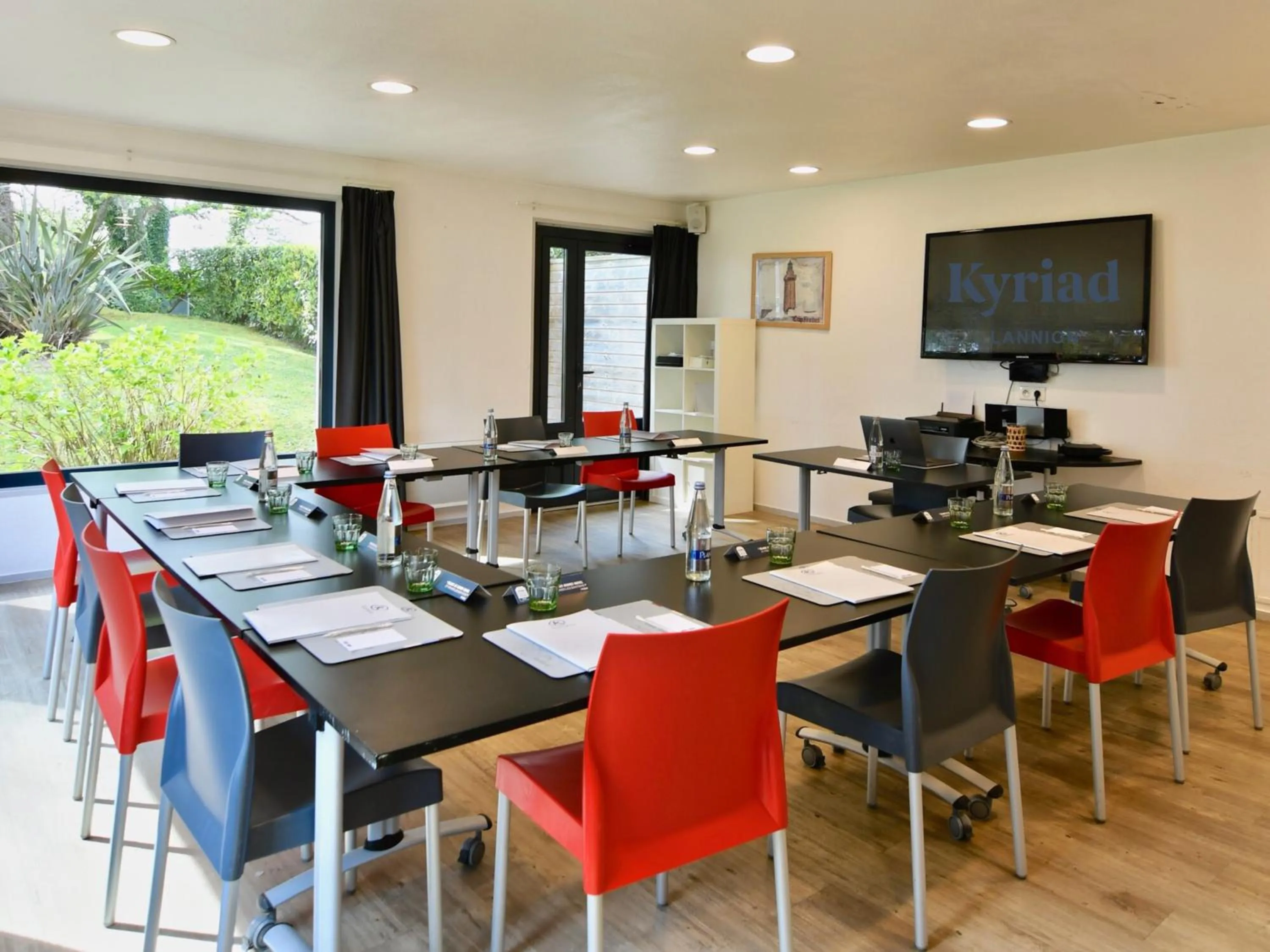 Meeting/conference room in Kyriad Lannion-Perros-Guirec