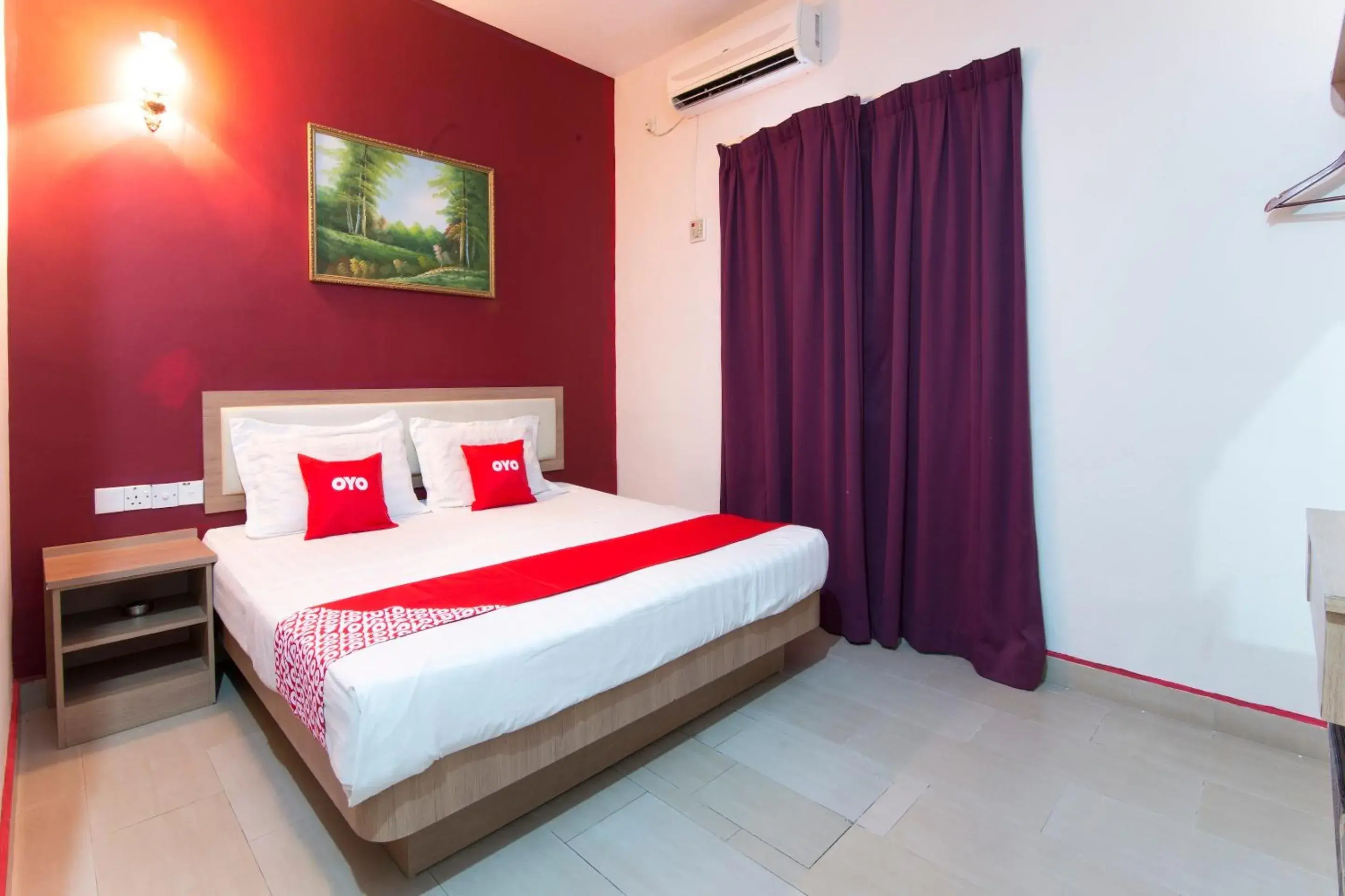 Deluxe King Room in Valley View Hotel Deluxe King Room in Valley View Hotel