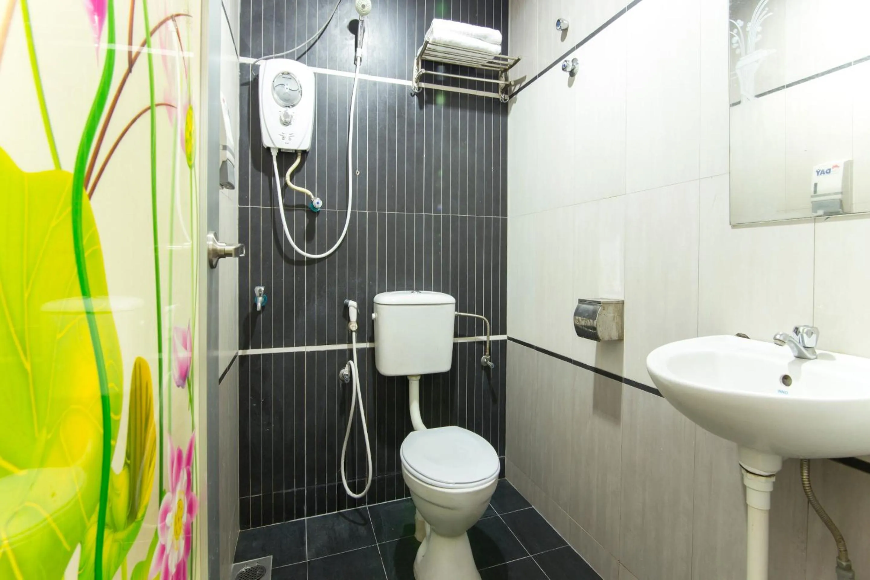 Bathroom in Valley View Hotel