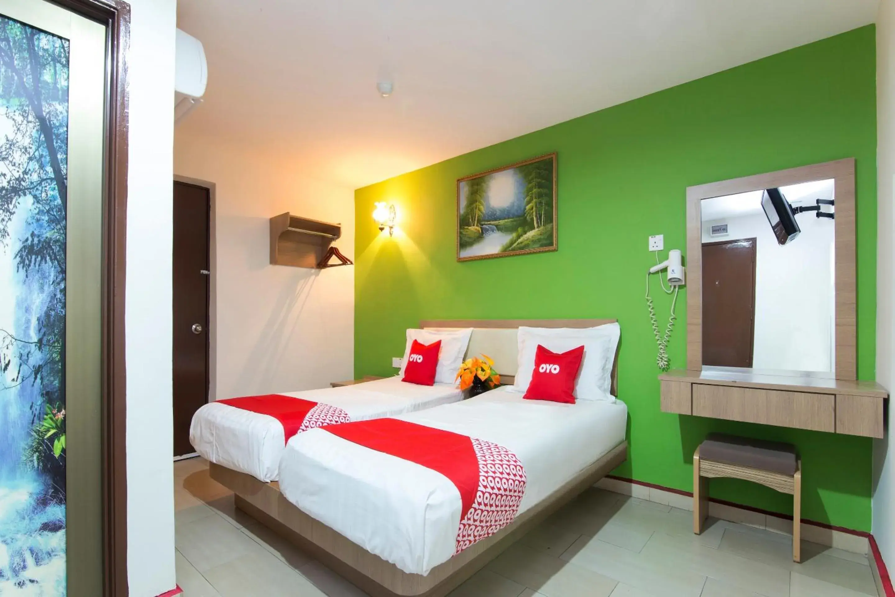 Bedroom, Bed in Valley View Hotel Bedroom, Bed in Valley View Hotel