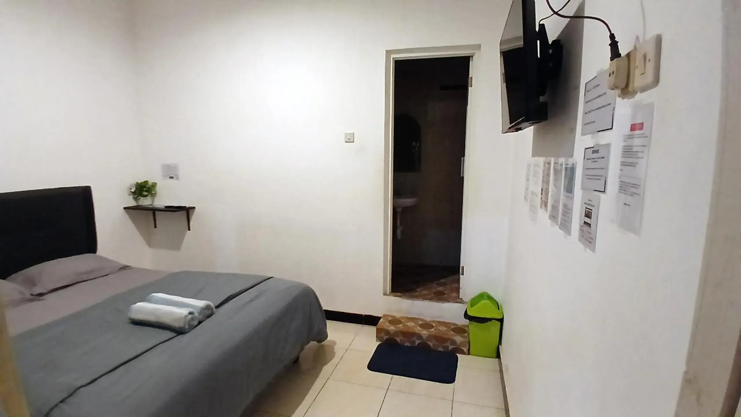 Bed in Moshi Moshi Bed in Moshi Moshi