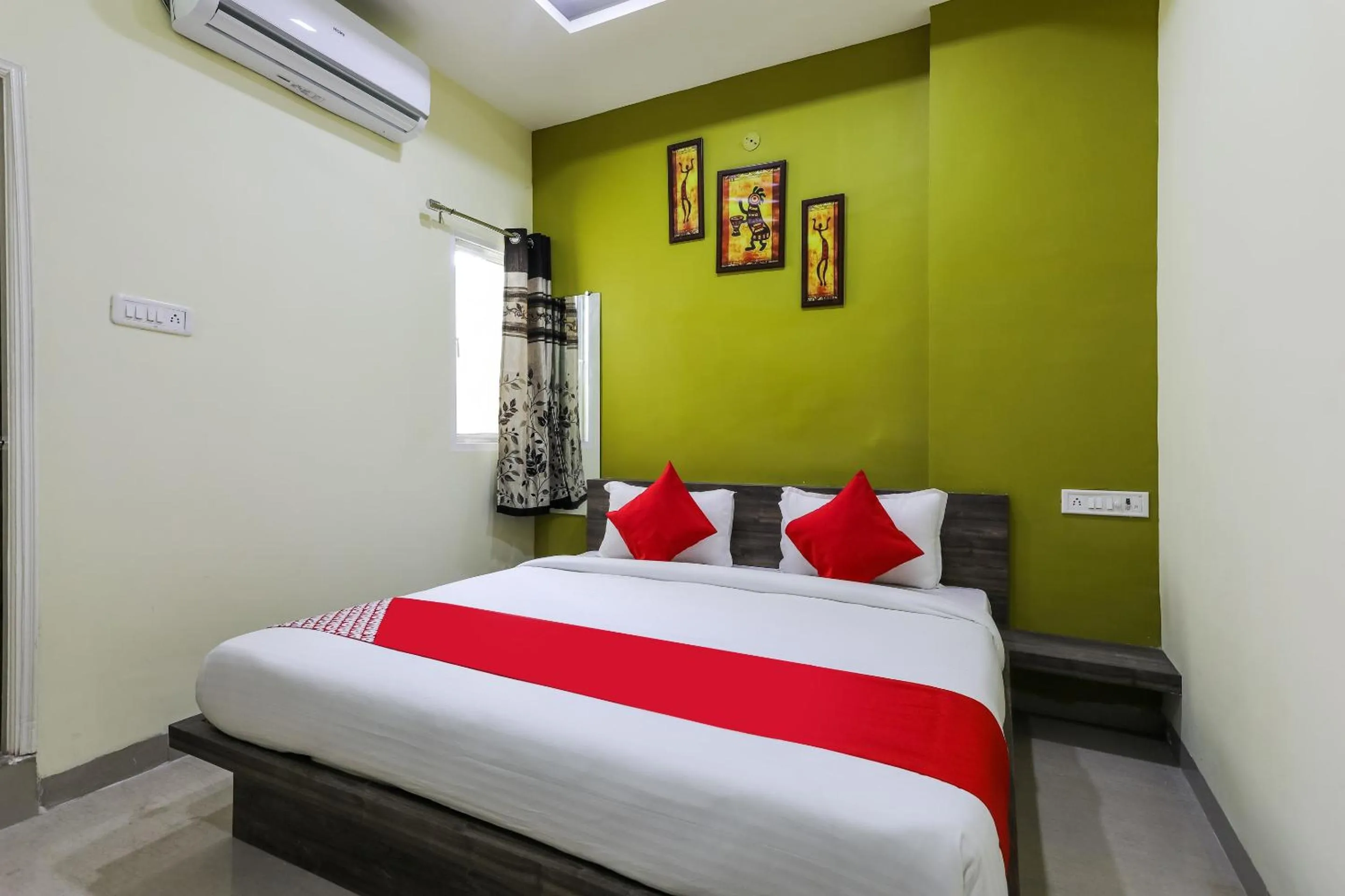 Bedroom, Bed in Hotel O Nabhyansh Elite