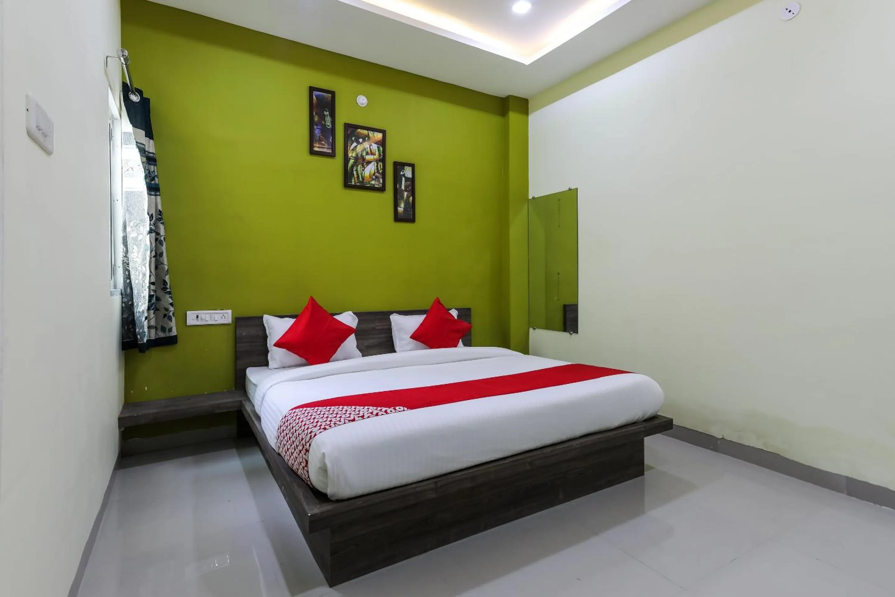 Bedroom, Bed in Hotel O Nabhyansh Elite