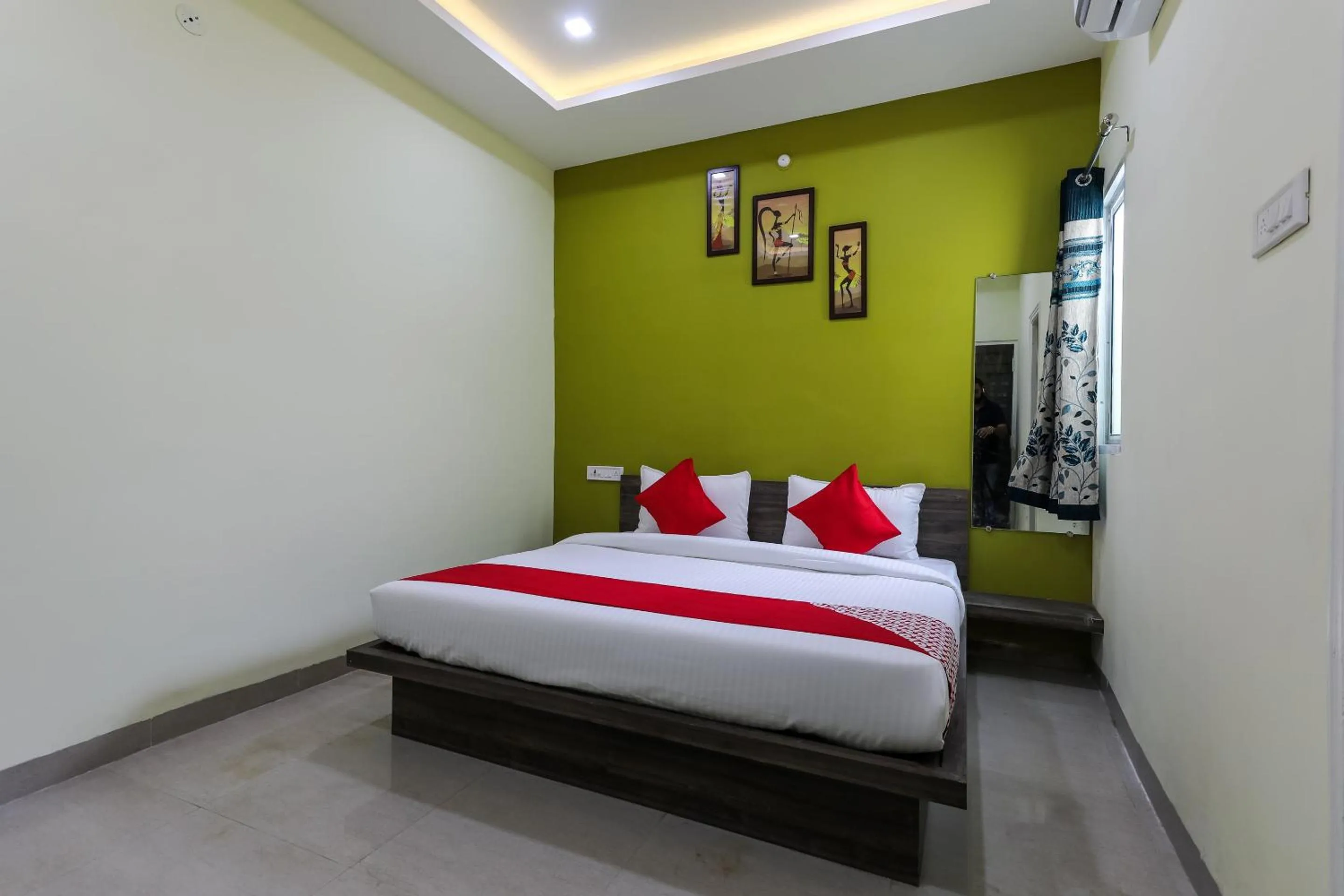 Bedroom, Bed in Hotel O Nabhyansh Elite