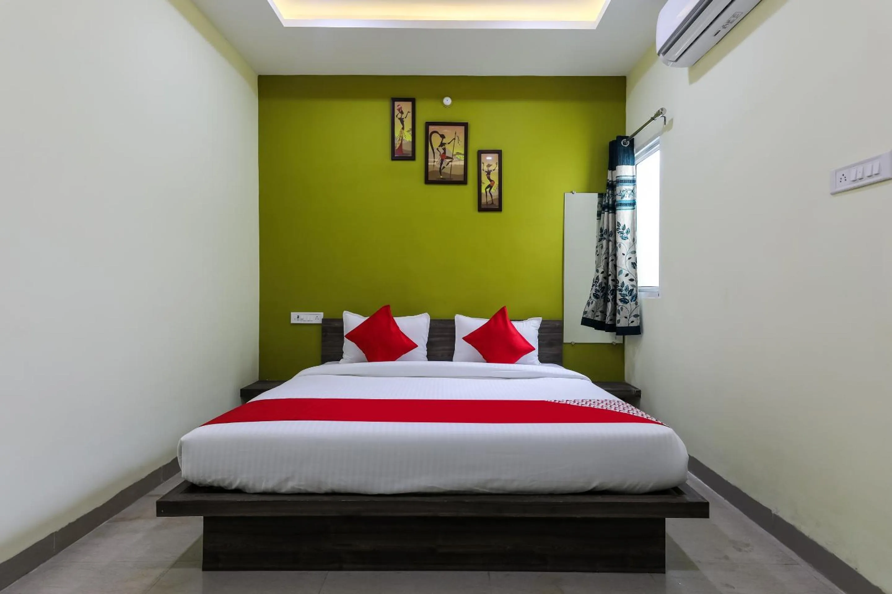 Bedroom, Bed in Hotel O Nabhyansh Elite