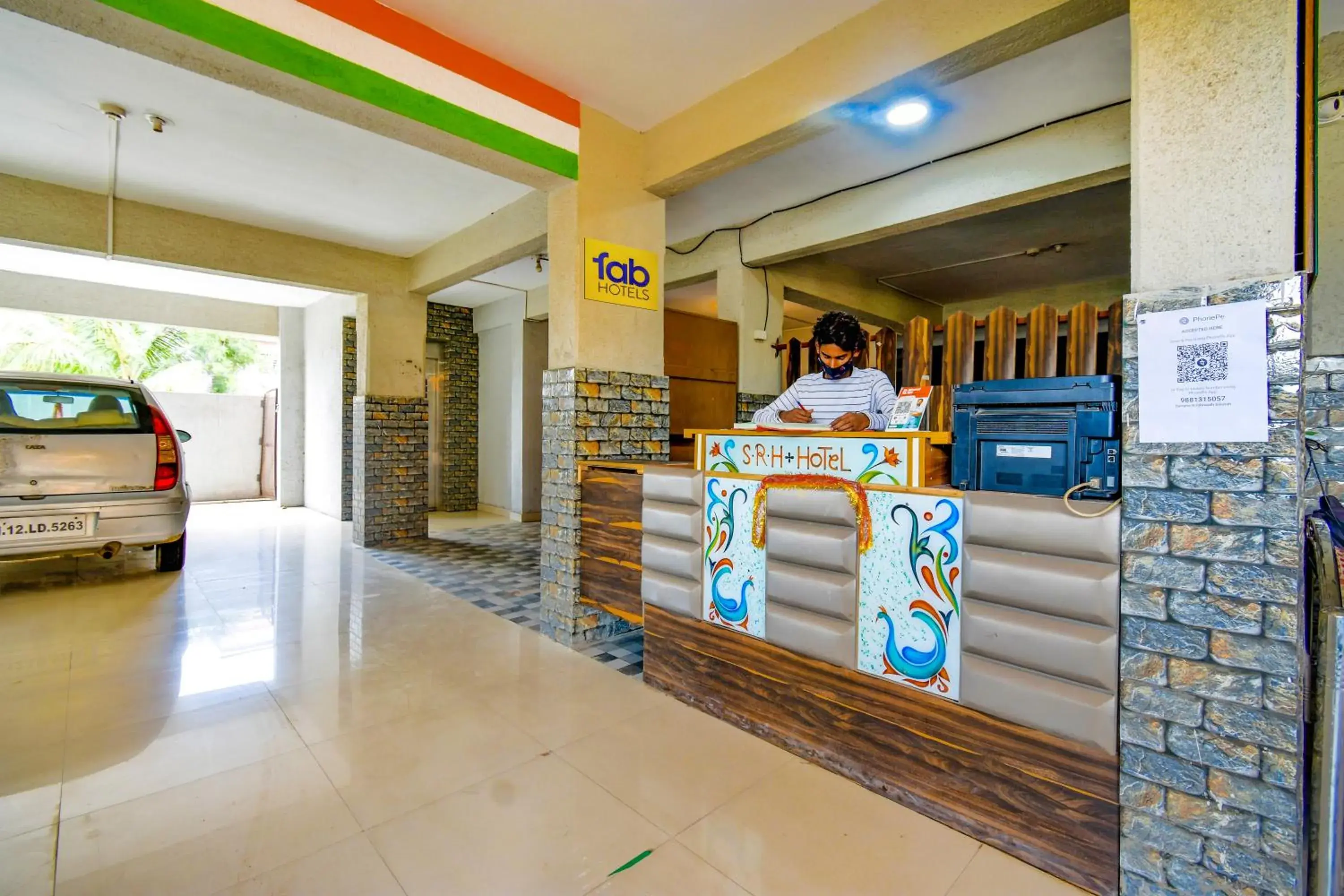 Lobby or reception in FabExpress SRH - Nr Butterfly Park - Hinjawadi Lobby or reception in FabExpress SRH - Nr Butterfly Park - Hinjawadi