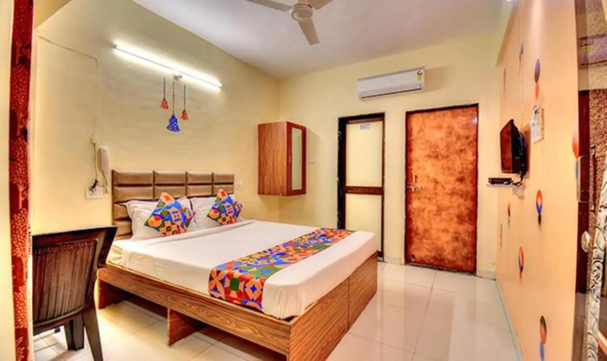 Bed in FabHotel SRH Bed in FabHotel SRH