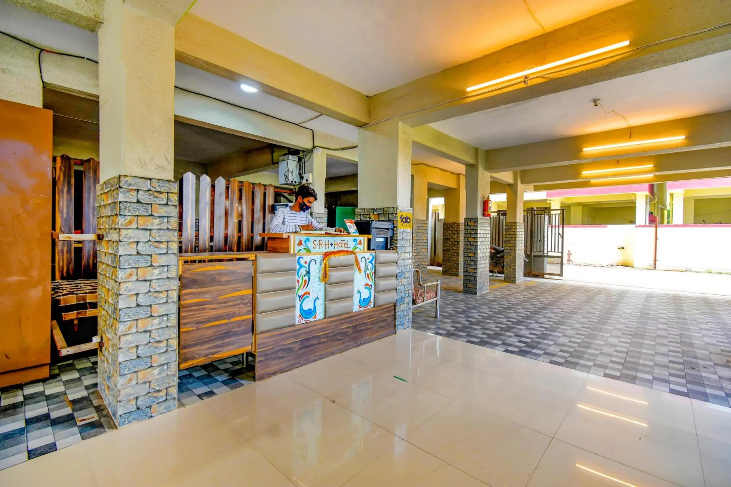 Lobby or reception in FabExpress SRH - Nr Butterfly Park - Hinjawadi Lobby or reception in FabExpress SRH - Nr Butterfly Park - Hinjawadi