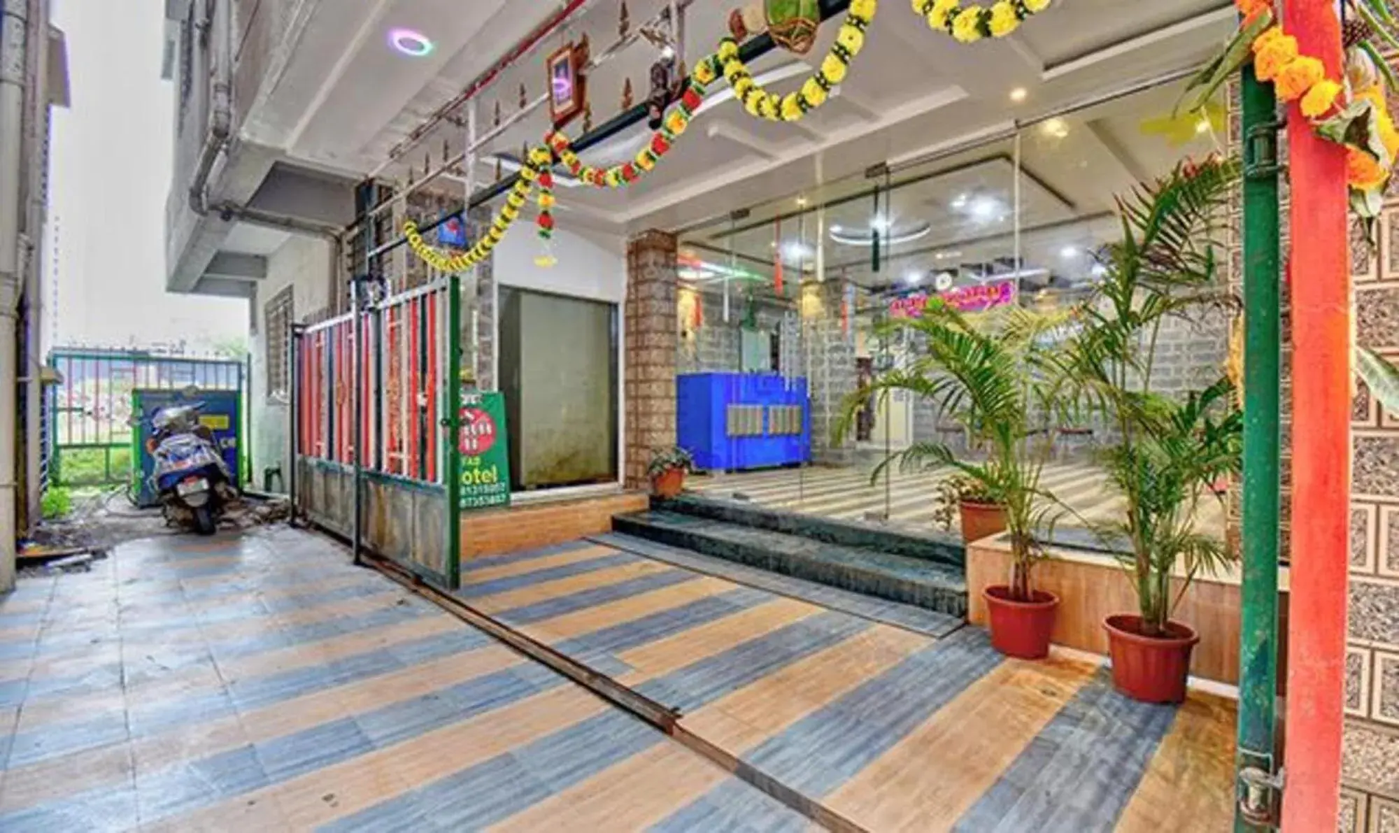 Facade/entrance in FabHotel SRH Facade/entrance in FabHotel SRH