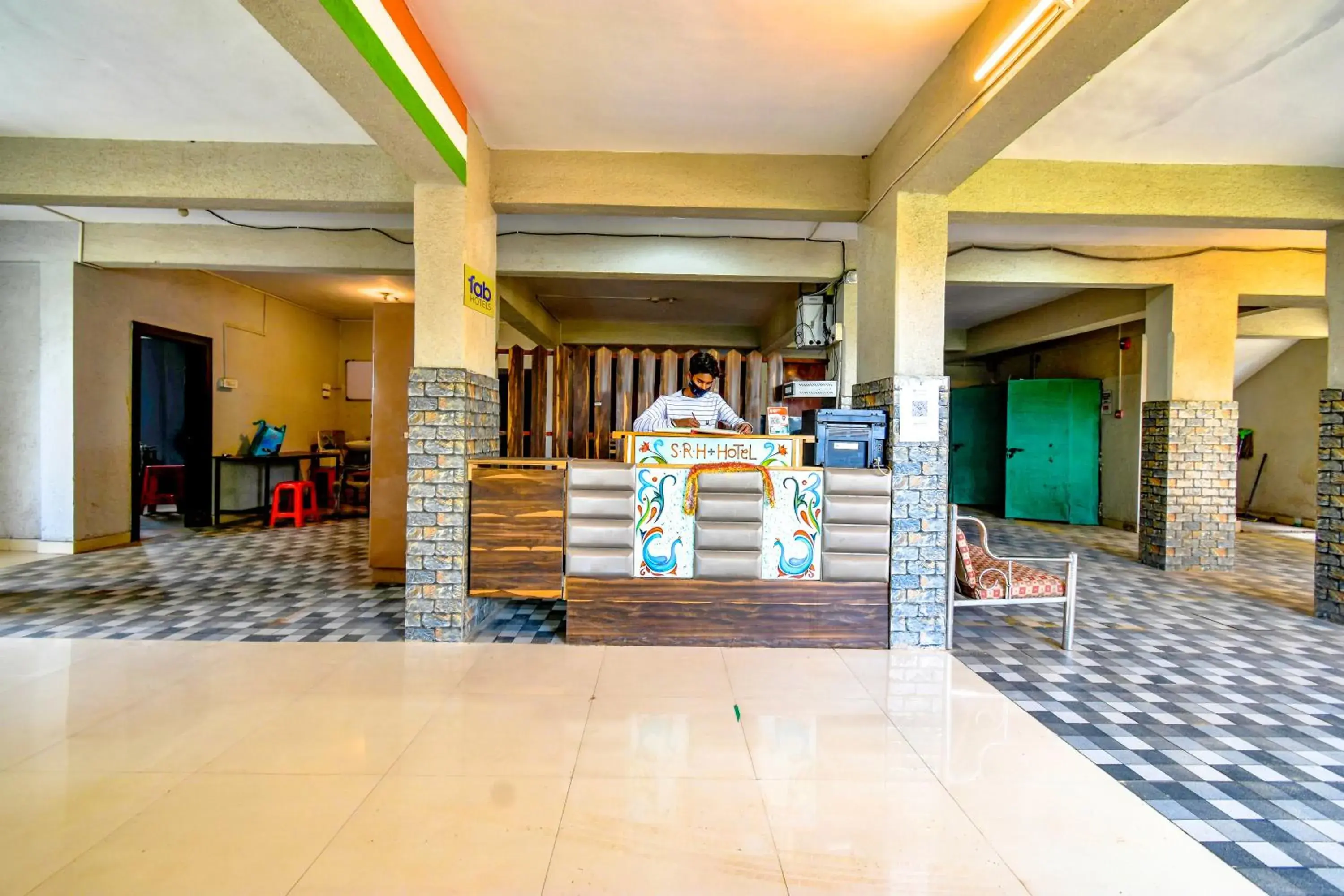 Lobby or reception in FabExpress SRH - Nr Butterfly Park - Hinjawadi Lobby or reception in FabExpress SRH - Nr Butterfly Park - Hinjawadi
