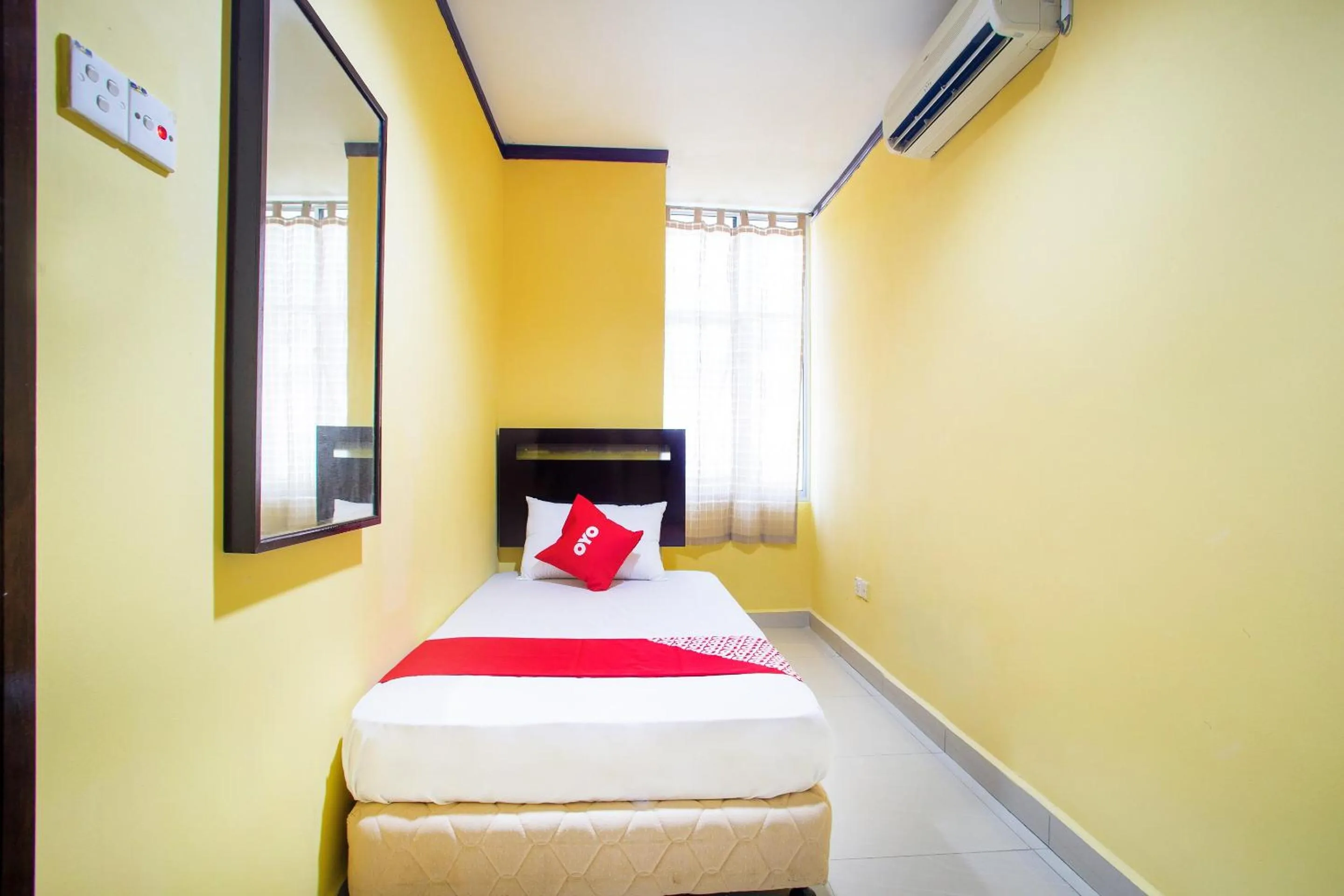 Bedroom, Bed in Hotel O Bbk