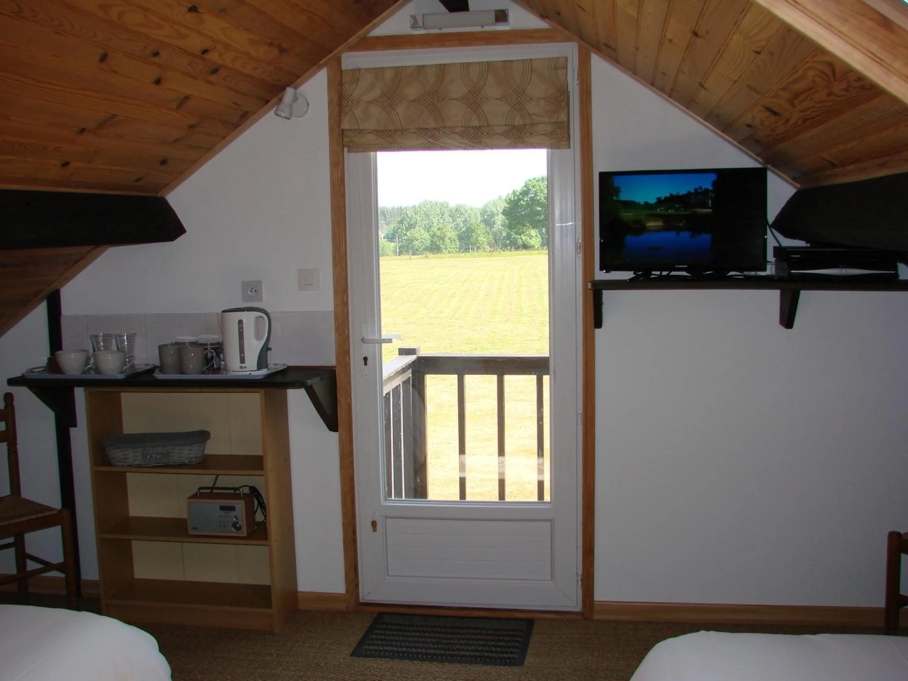 TV and multimedia in La Blanche Roche