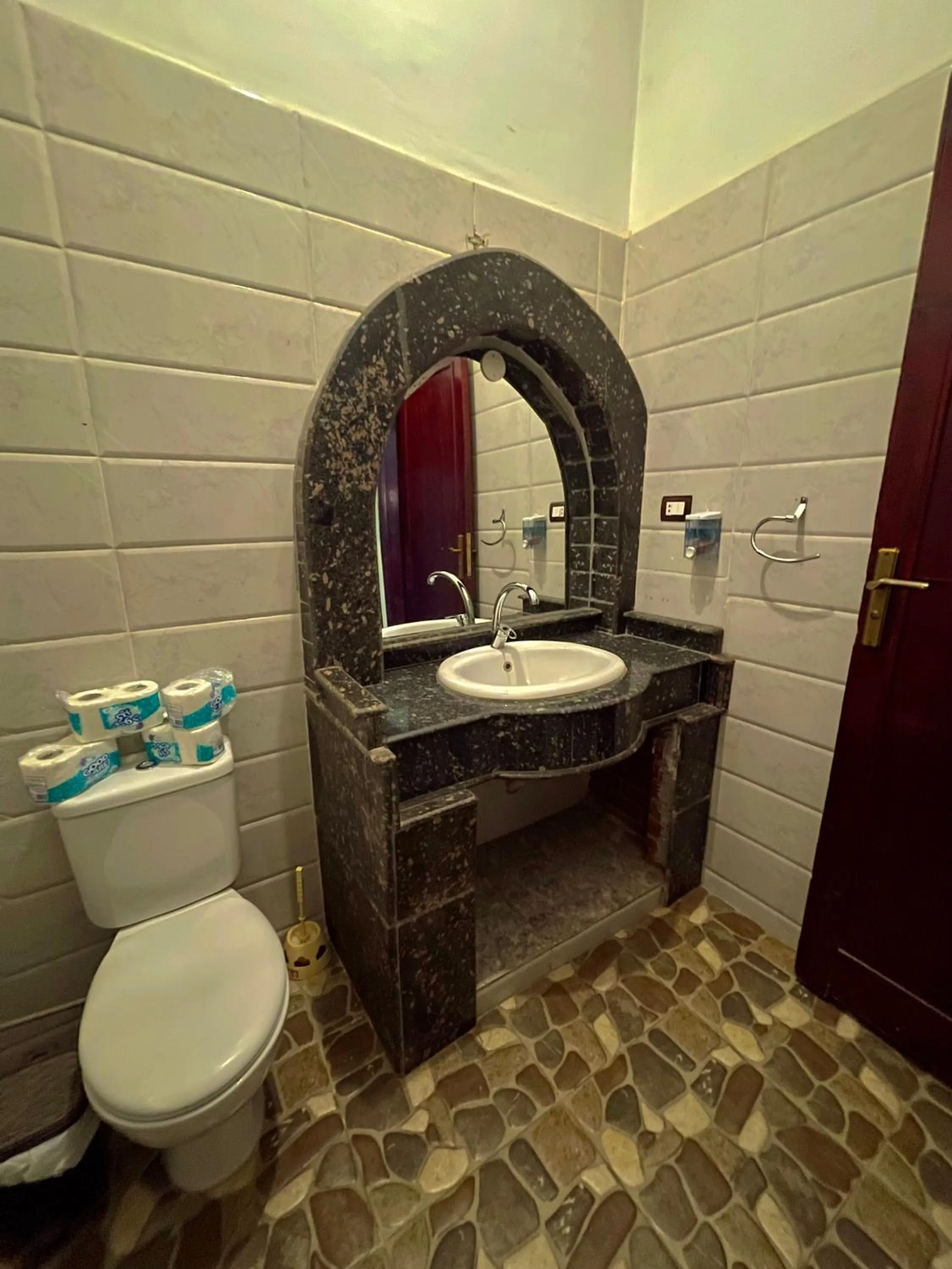 Toilet in Nile Panorama Hotel & Restaurant