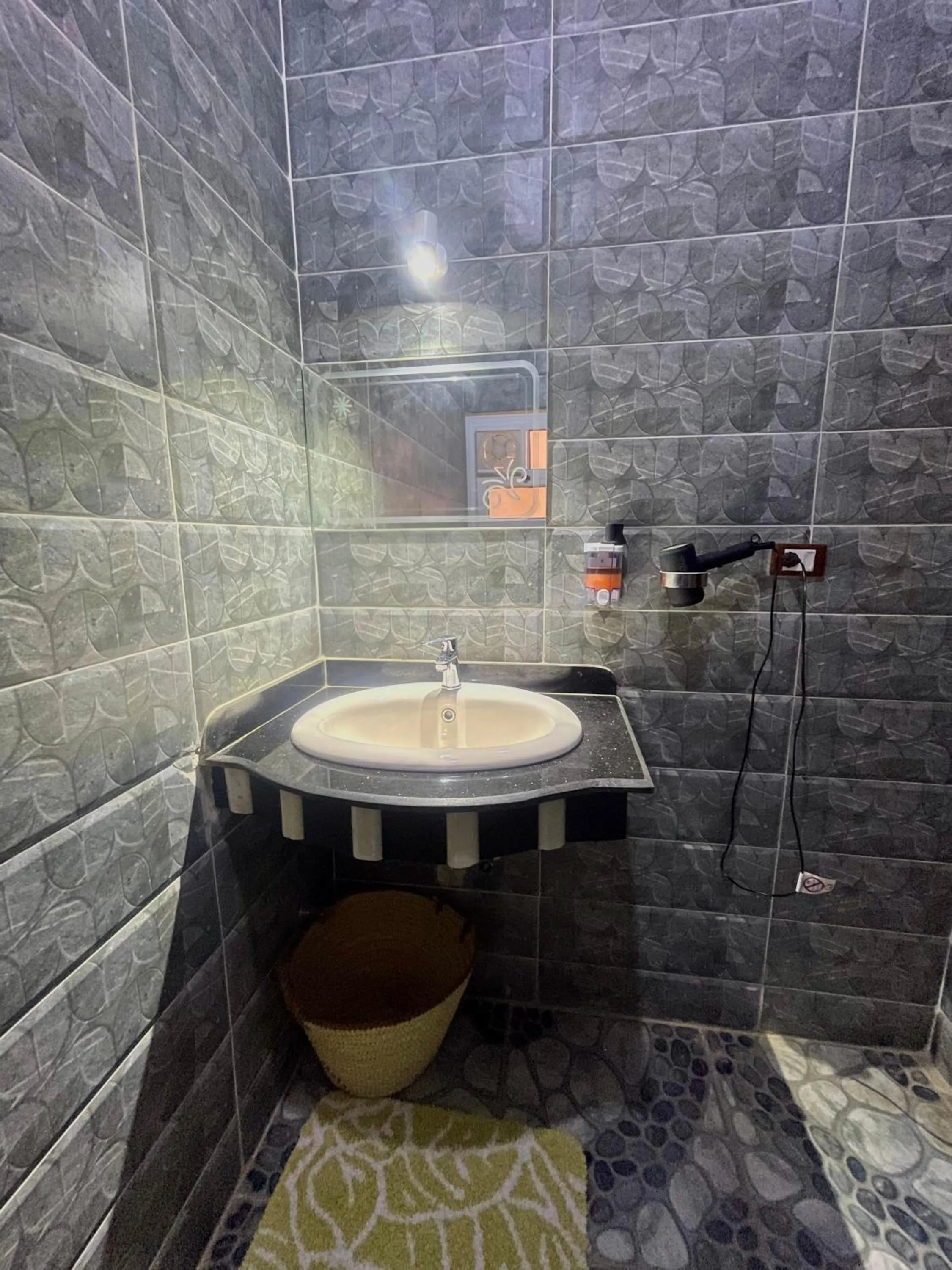 Shower in Nile Panorama Hotel & Restaurant