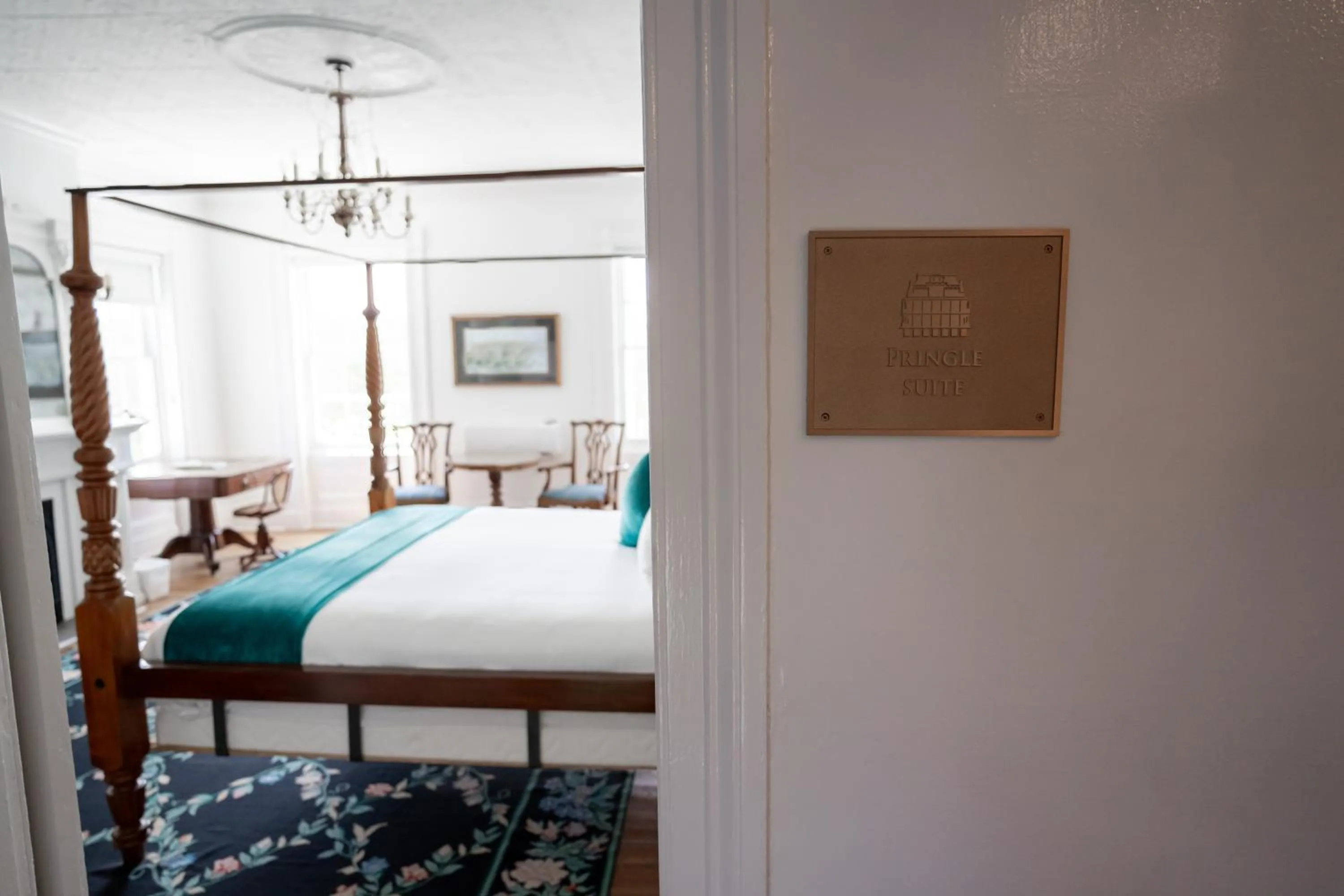 Facade/entrance, Bed in 20 South Battery