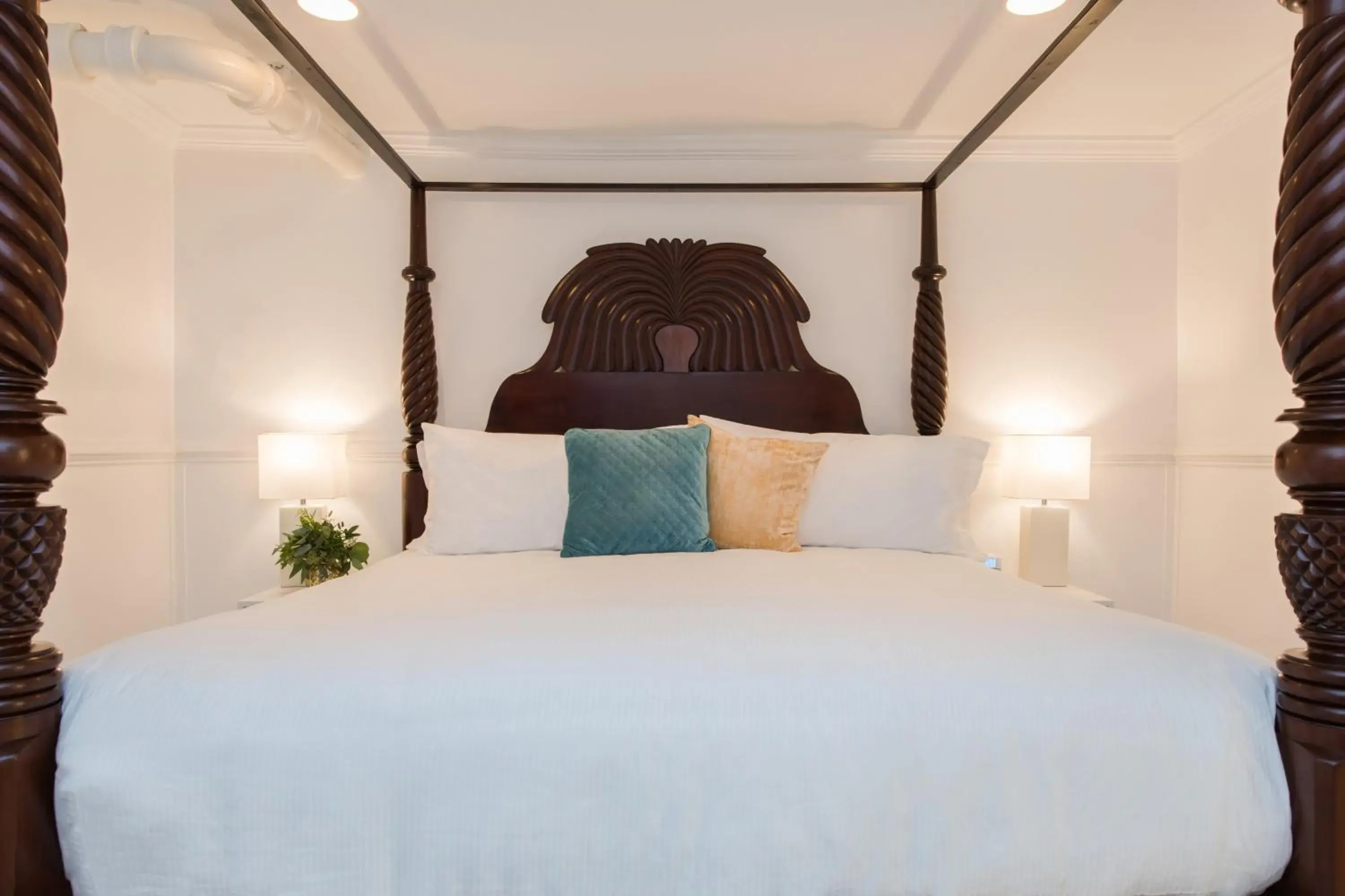 Bedroom, Bed in 20 South Battery Bedroom, Bed in 20 South Battery