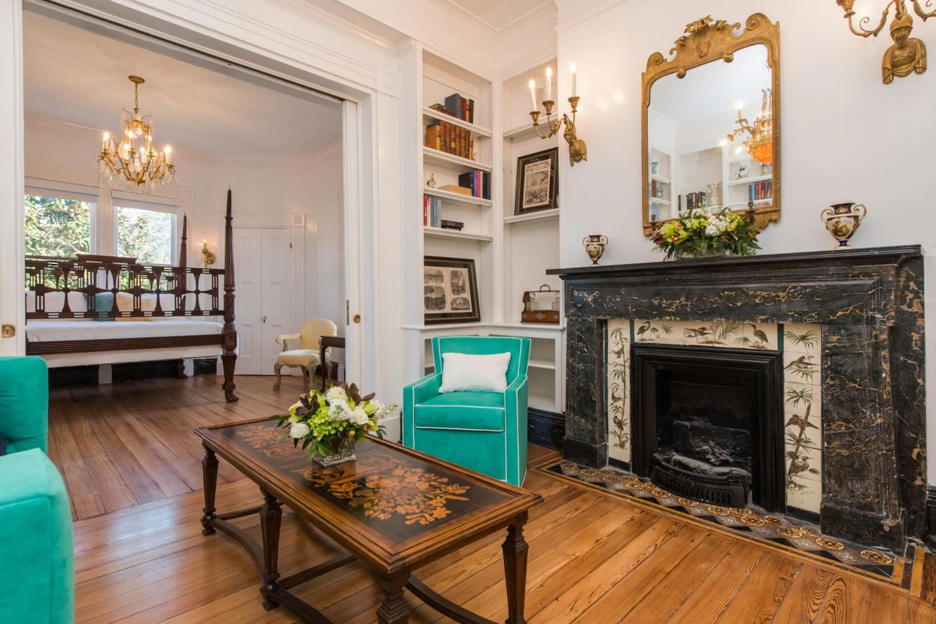Living room in 20 South Battery