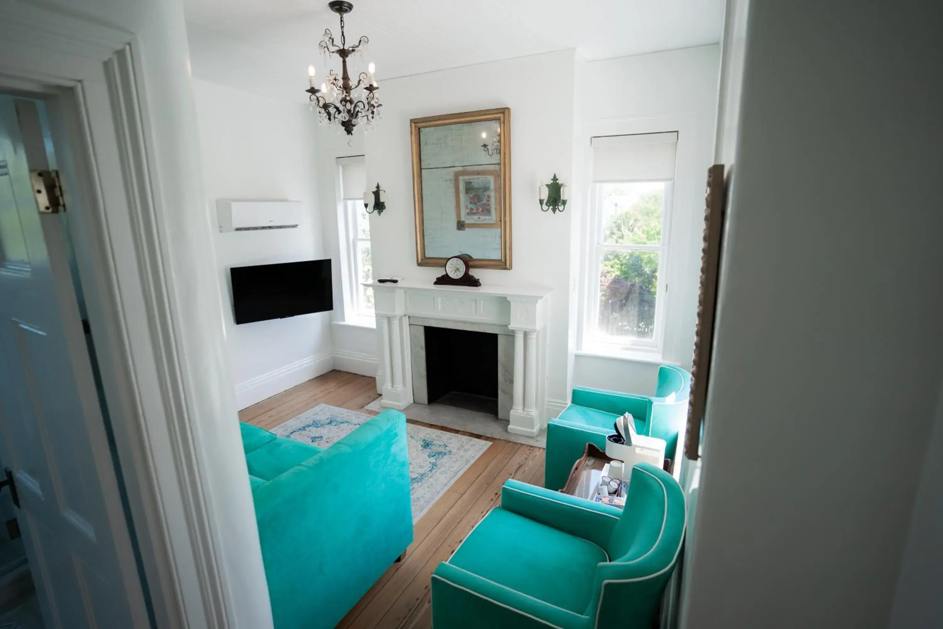 Pringle Suite in 20 South Battery Pringle Suite in 20 South Battery