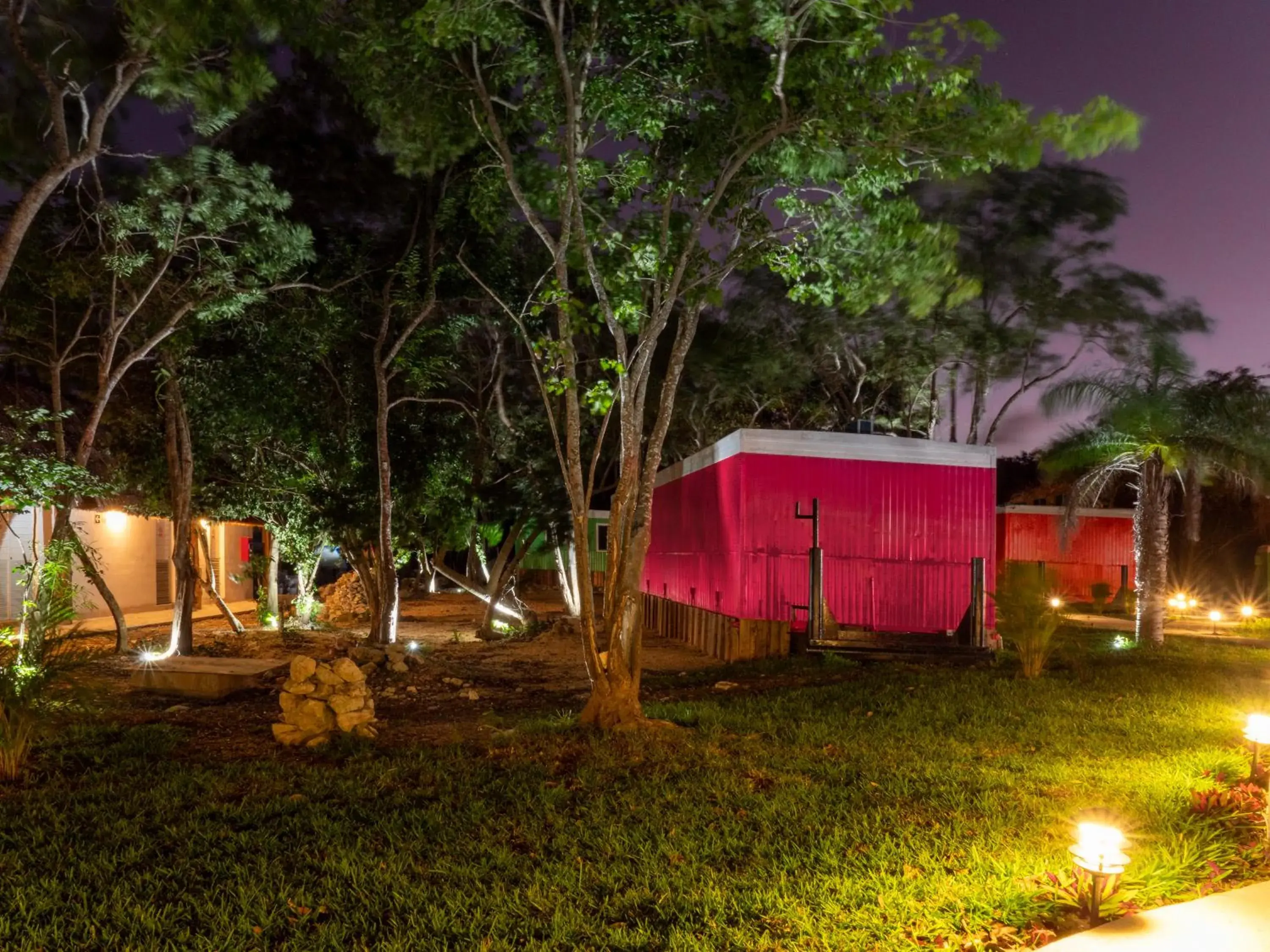 Property building in Colorbox beds and rooms Property building in Colorbox beds and rooms