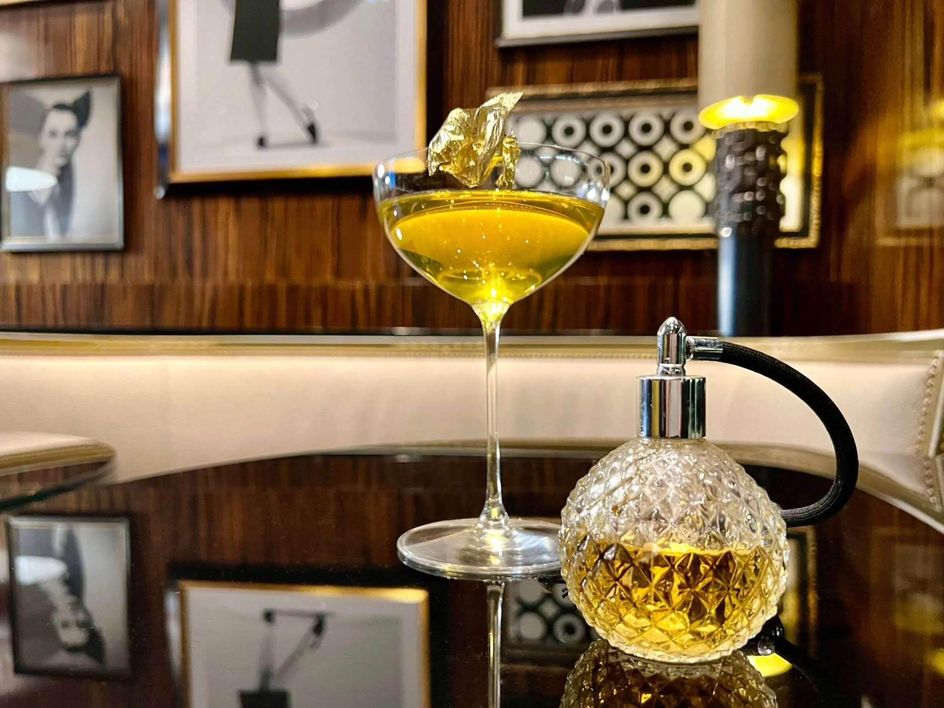 Lounge or bar in Sofitel Paris Le Faubourg