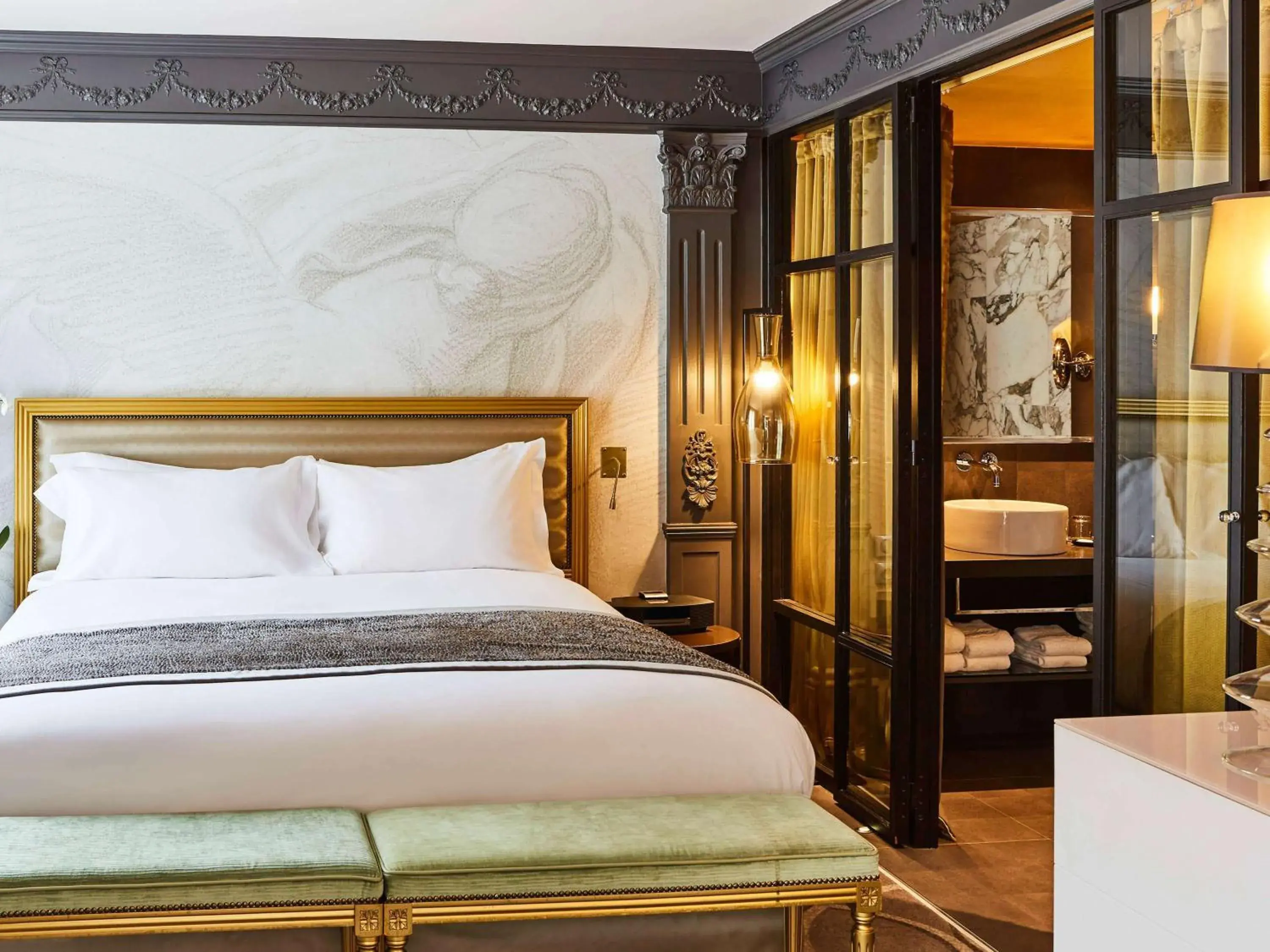 Collection Suite in Sofitel Paris Le Faubourg Collection Suite in Sofitel Paris Le Faubourg