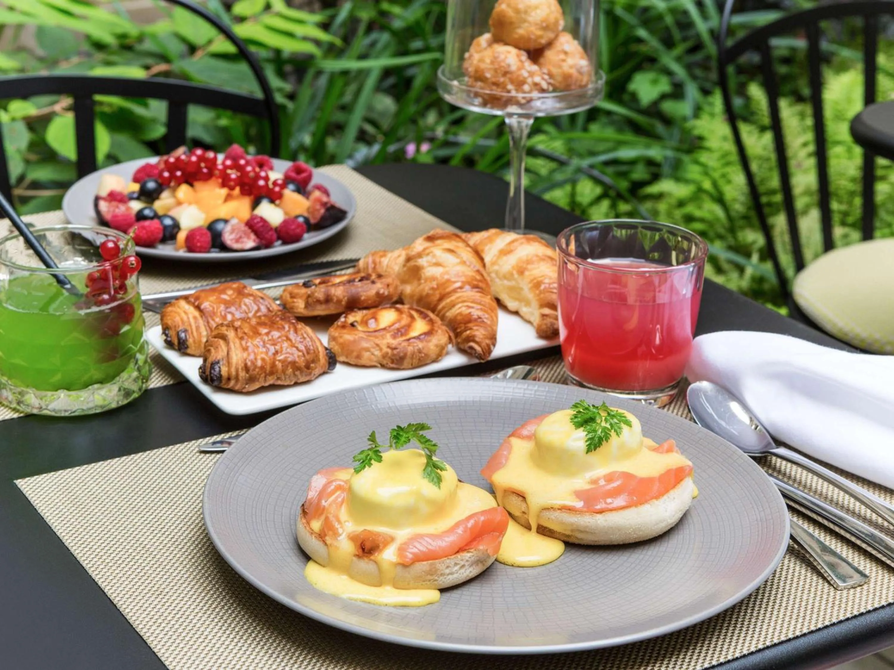 Breakfast in Sofitel Paris Le Faubourg