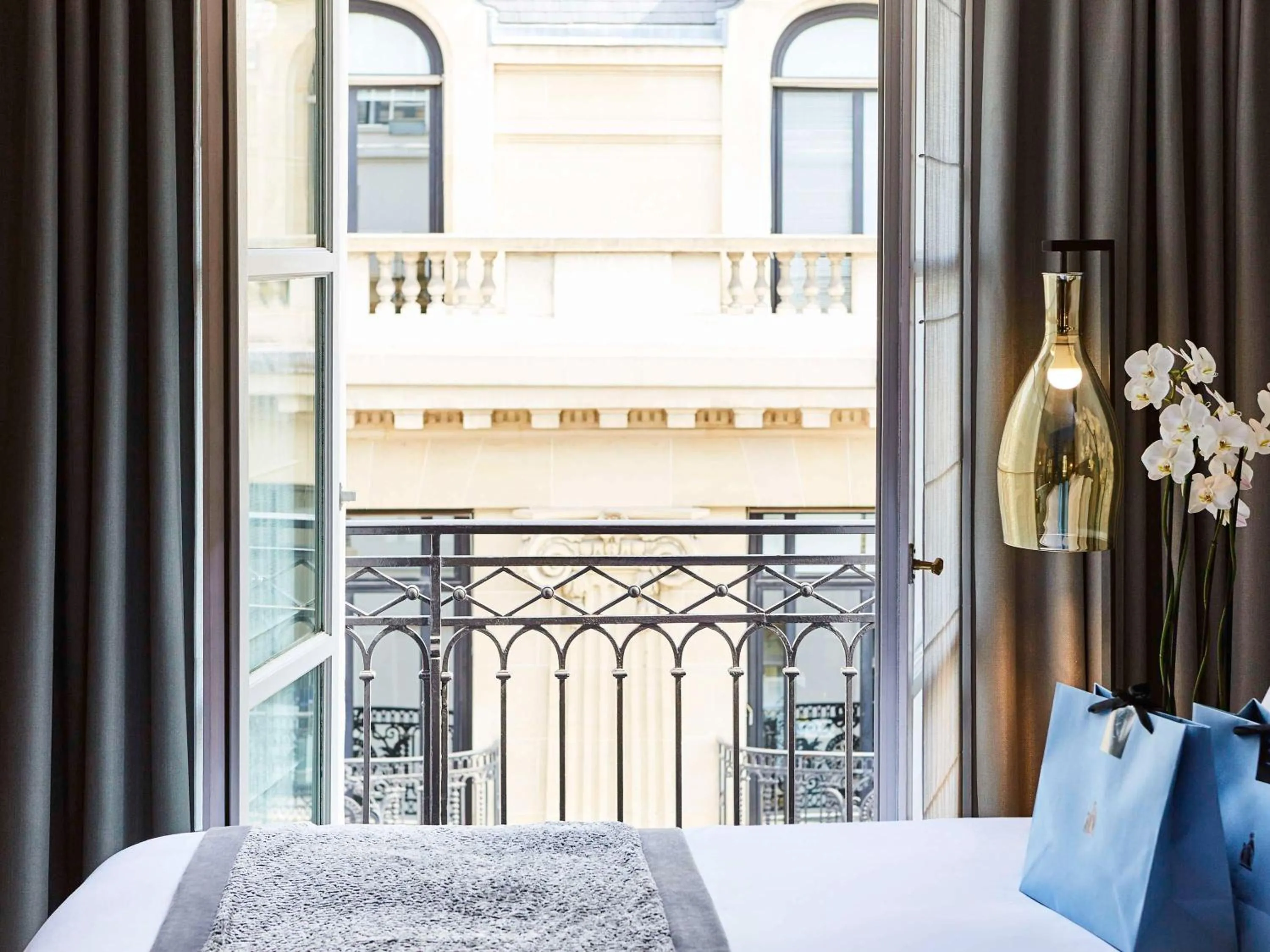 Bedroom, Bed in Sofitel Paris Le Faubourg