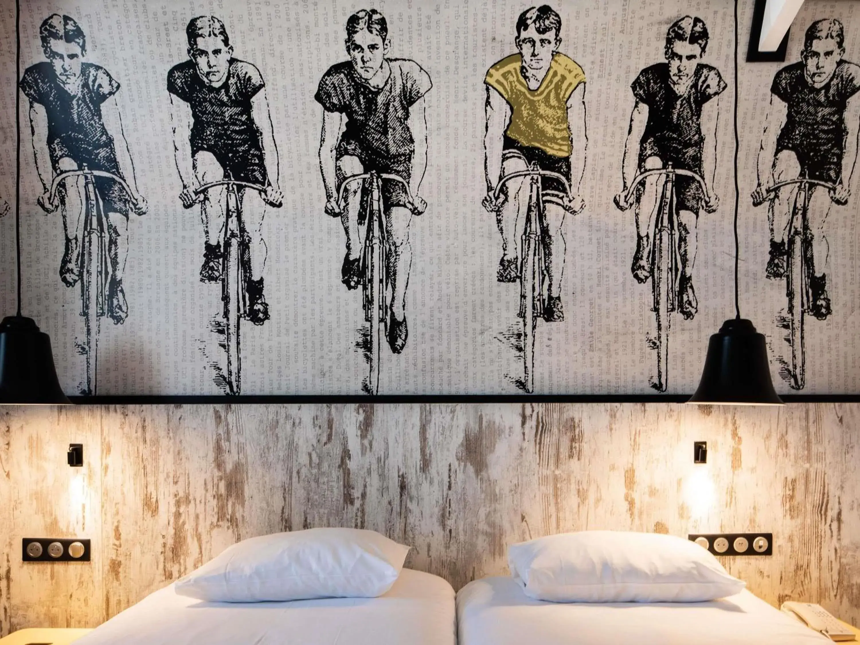 Bedroom, Bed in ibis Styles Dinan Centre Ville Bedroom, Bed in ibis Styles Dinan Centre Ville