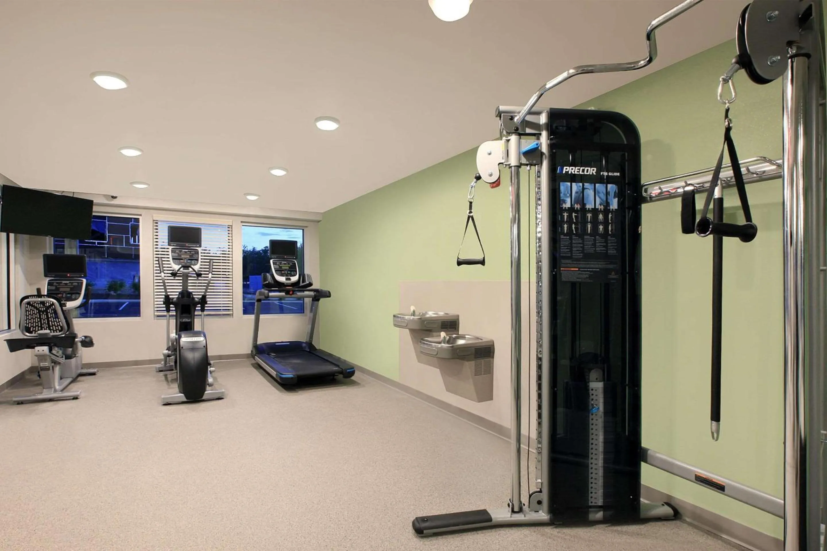 Fitness centre/facilities in WoodSpring Suites Quantico