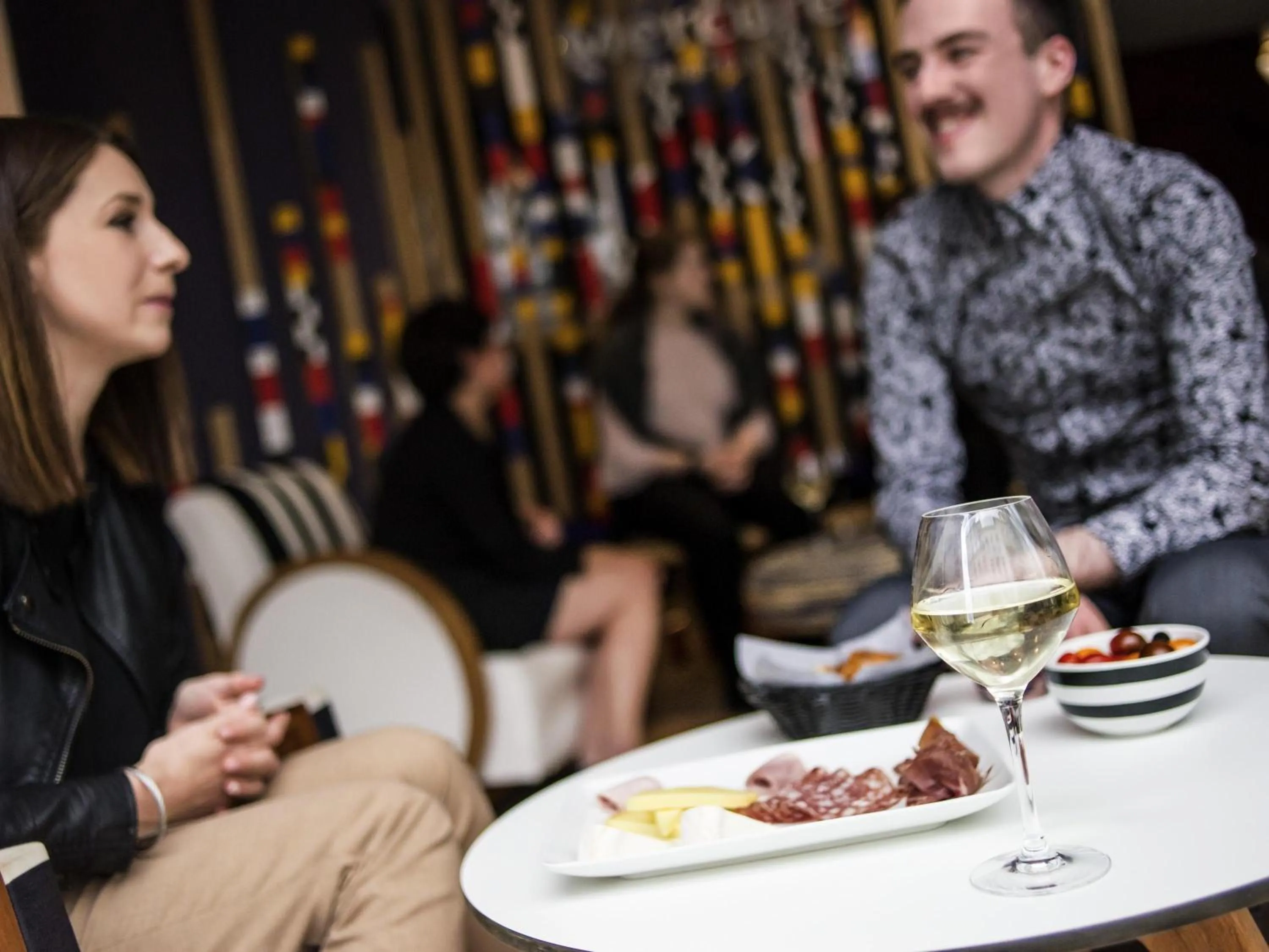 Lounge or bar in Hotel Mercure Brest Centre Les Voyageurs