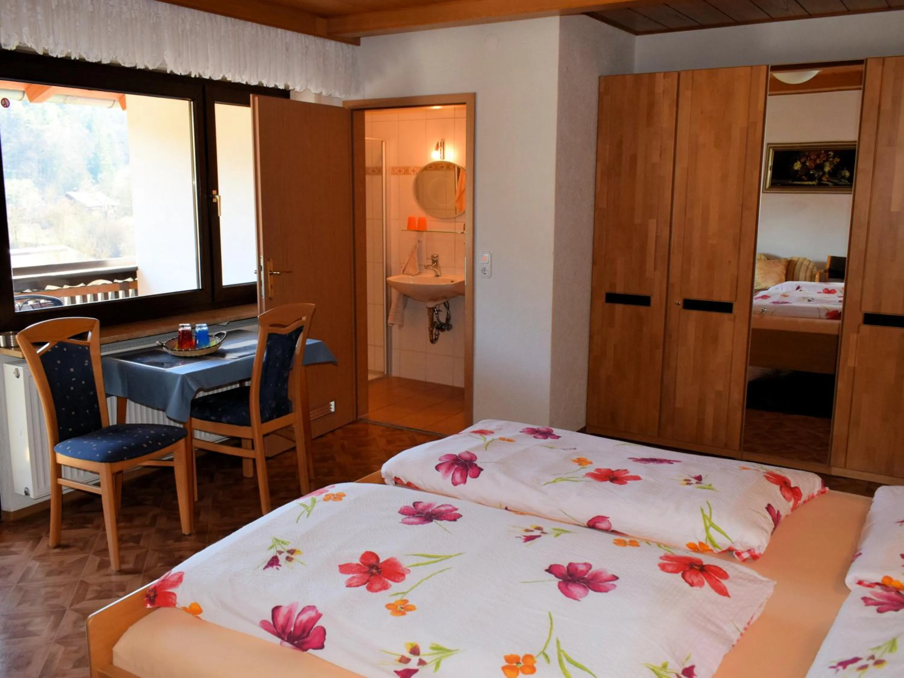 Bedroom, Bed in Gaestehaus Grau