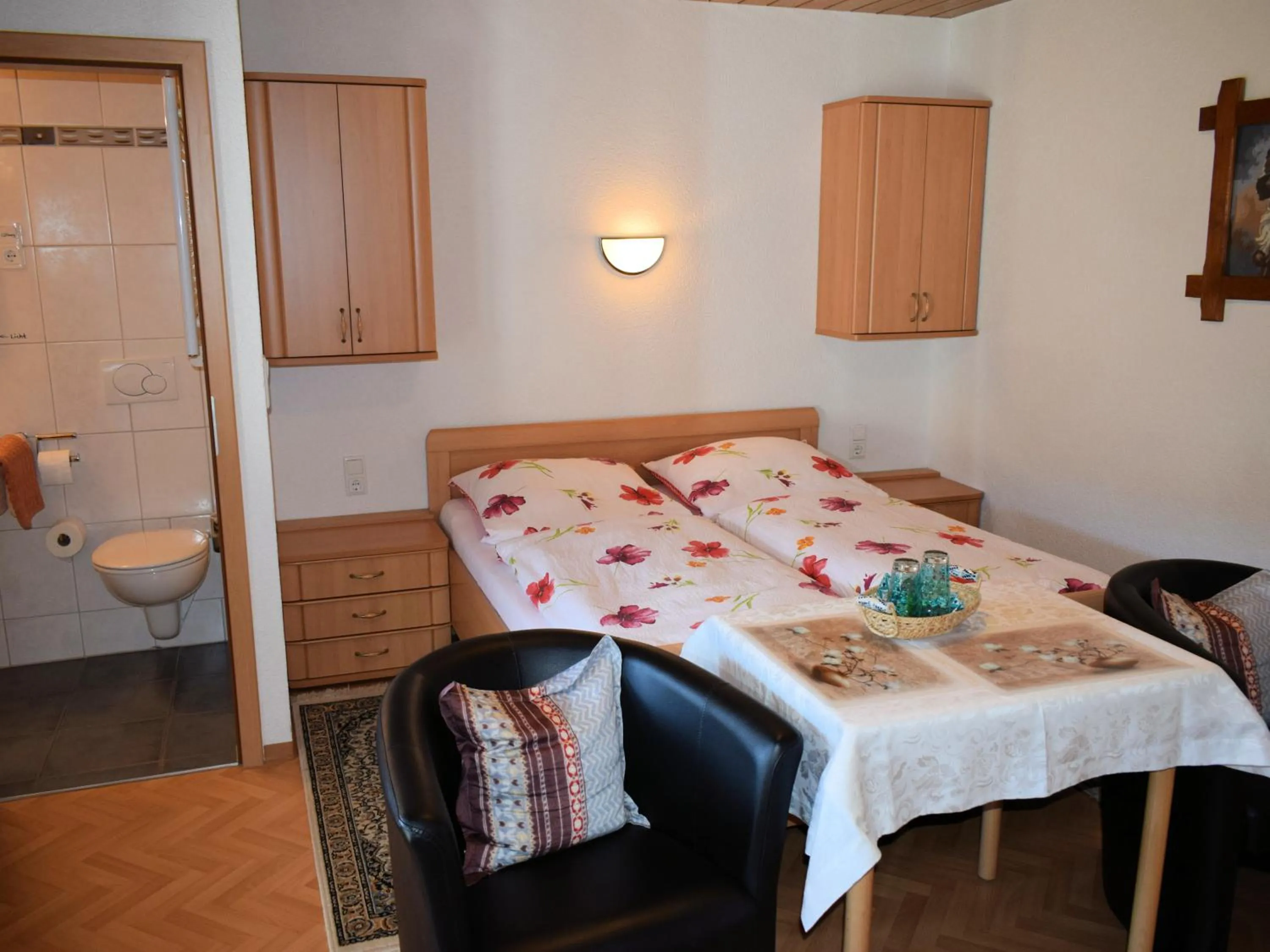 Bedroom, Bed in Gaestehaus Grau