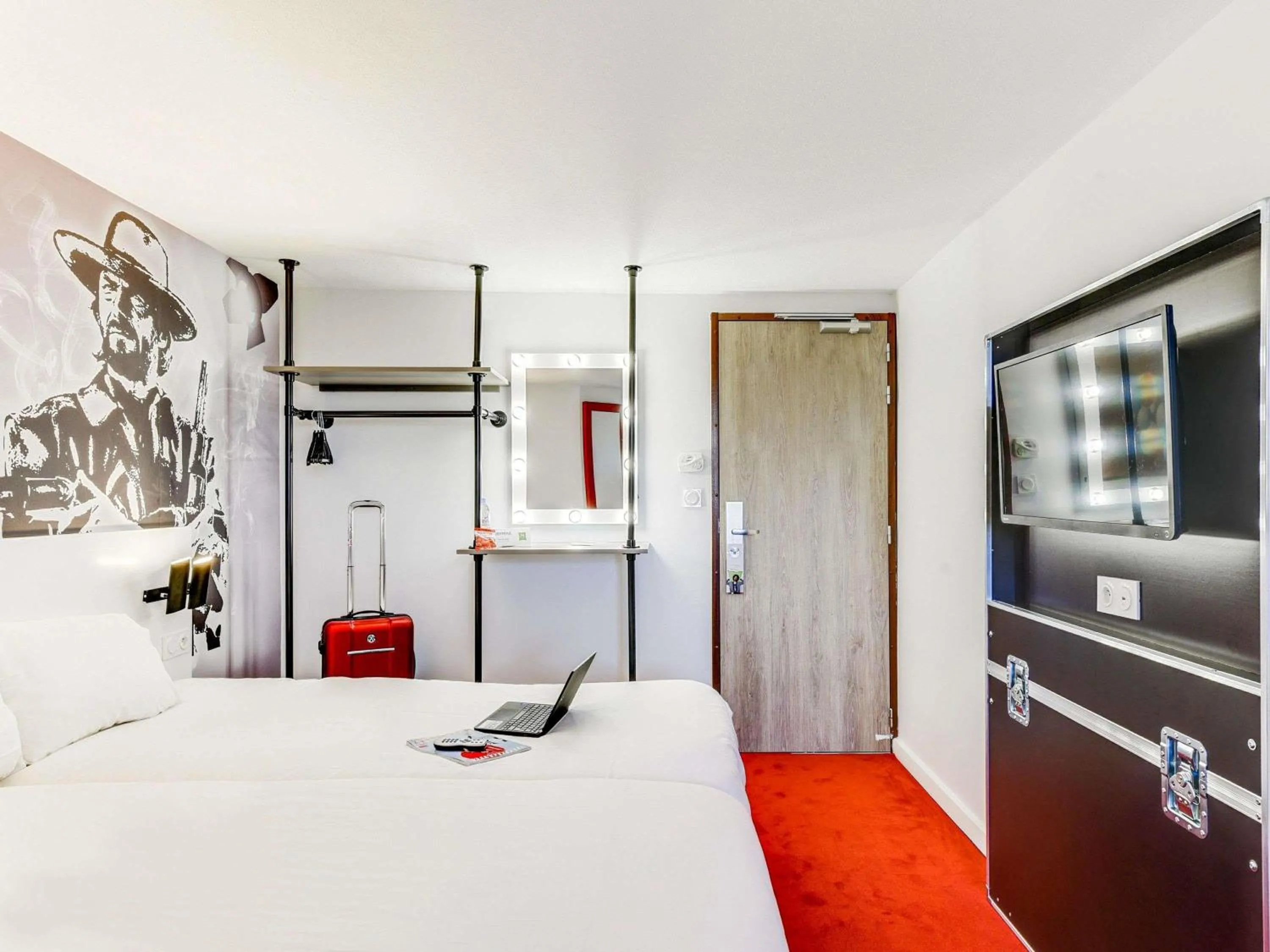 Bedroom, Bed in Ibis Styles Paris Saint Denis La Plaine
