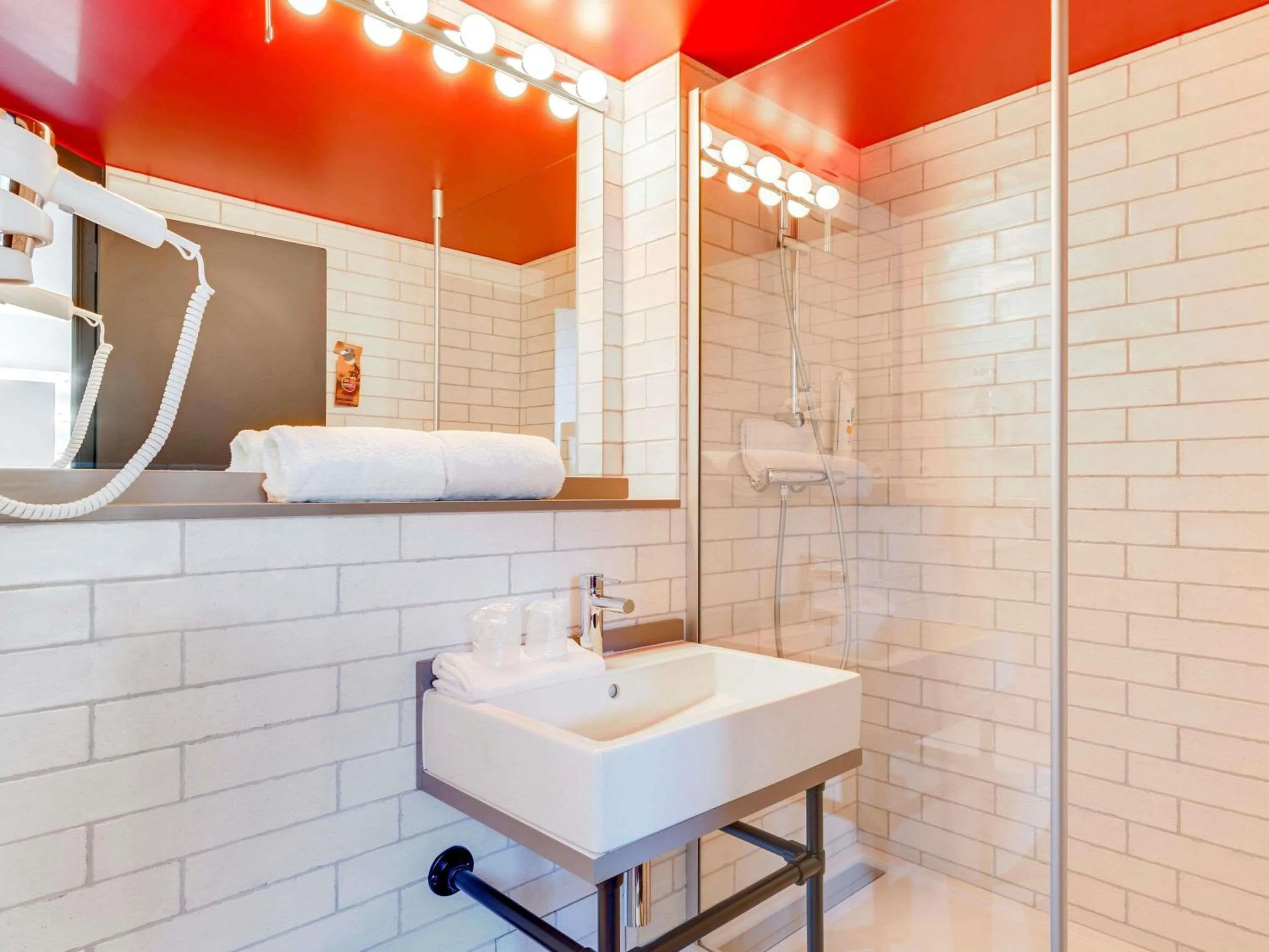 Bedroom in Ibis Styles Paris Saint Denis La Plaine