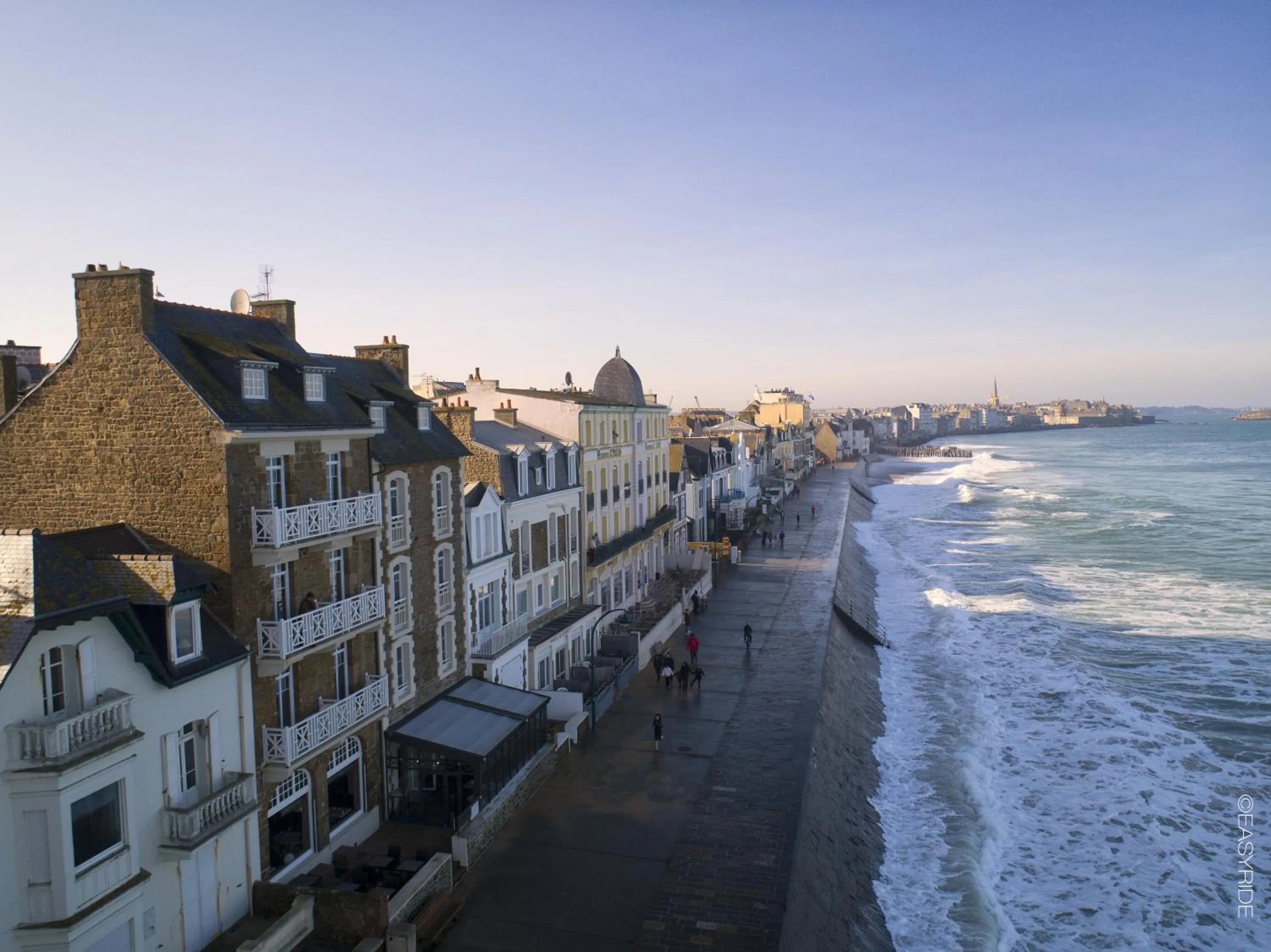 Bird's eye view in Antinéa