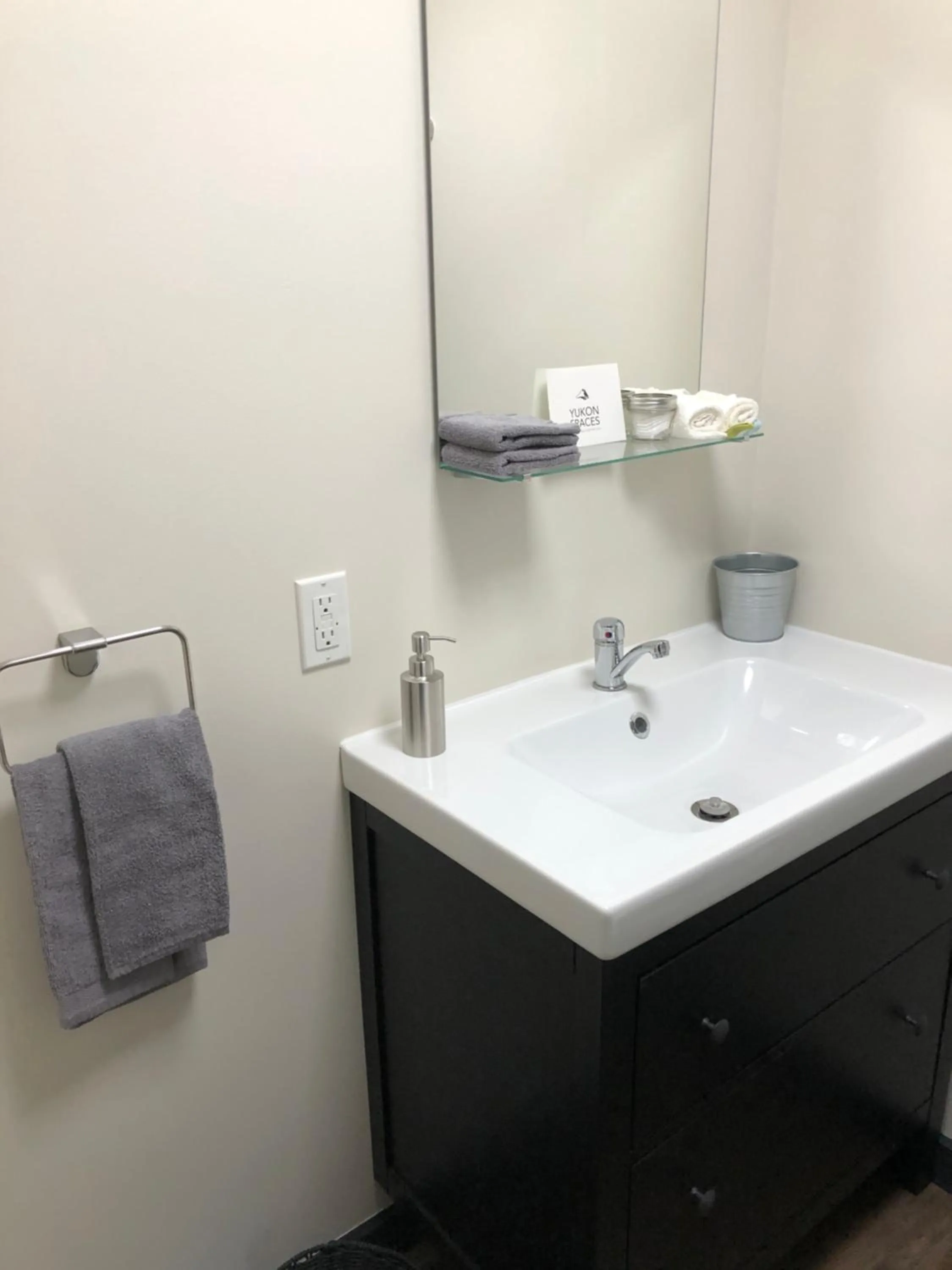 Bathroom in Dawson Lodge