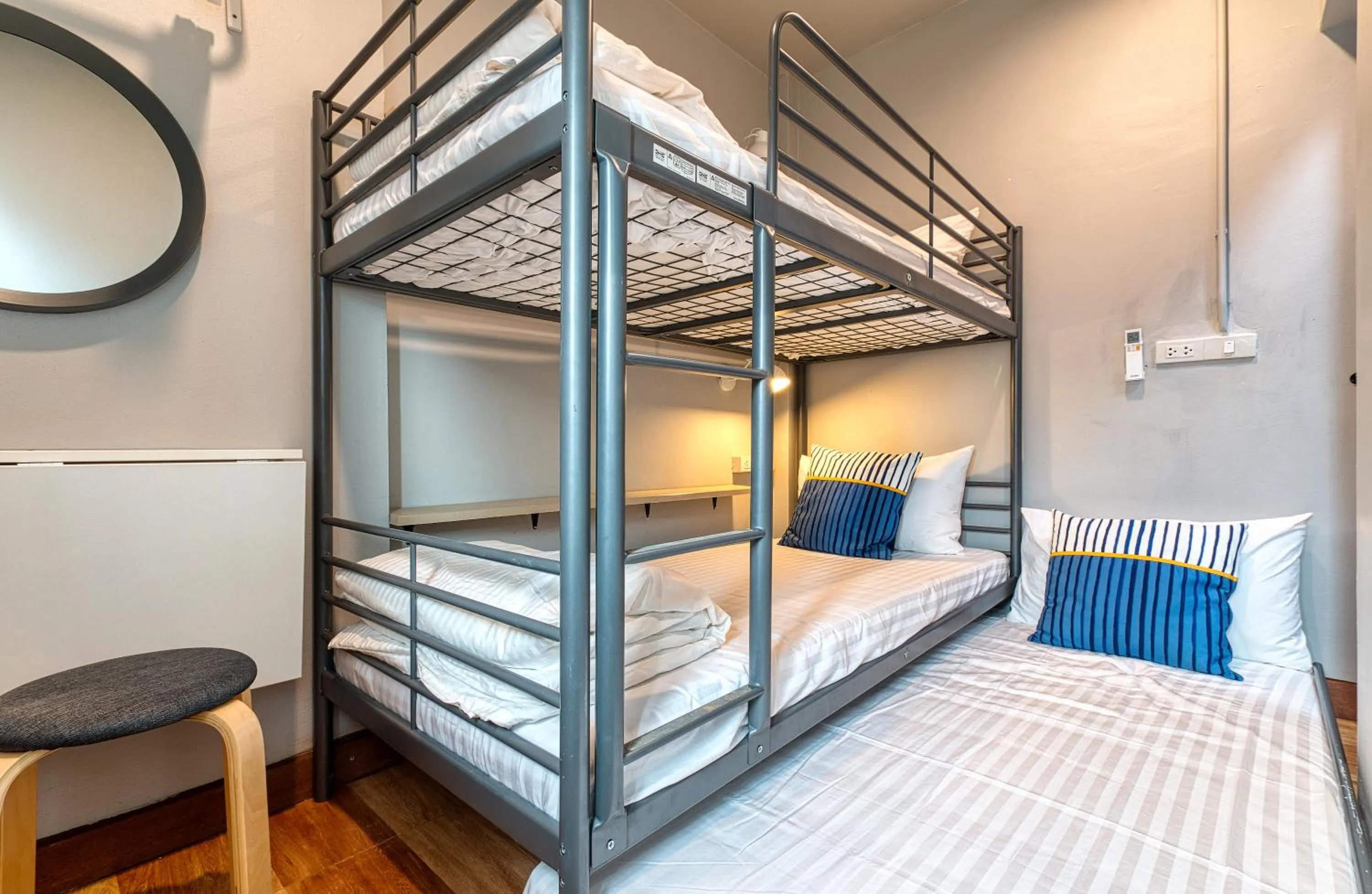 Bedroom, Bed in Maenam Bungalow