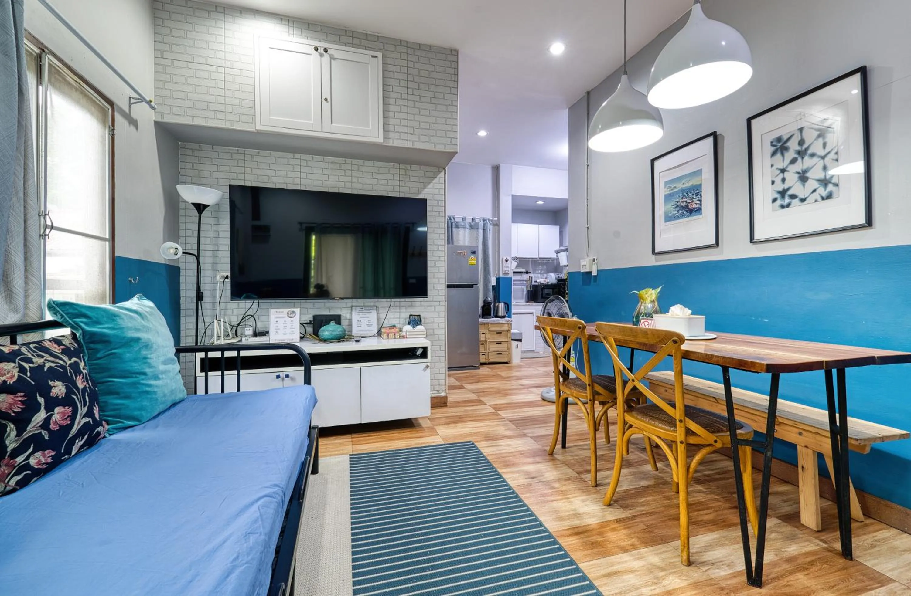 TV and multimedia in Maenam Bungalow