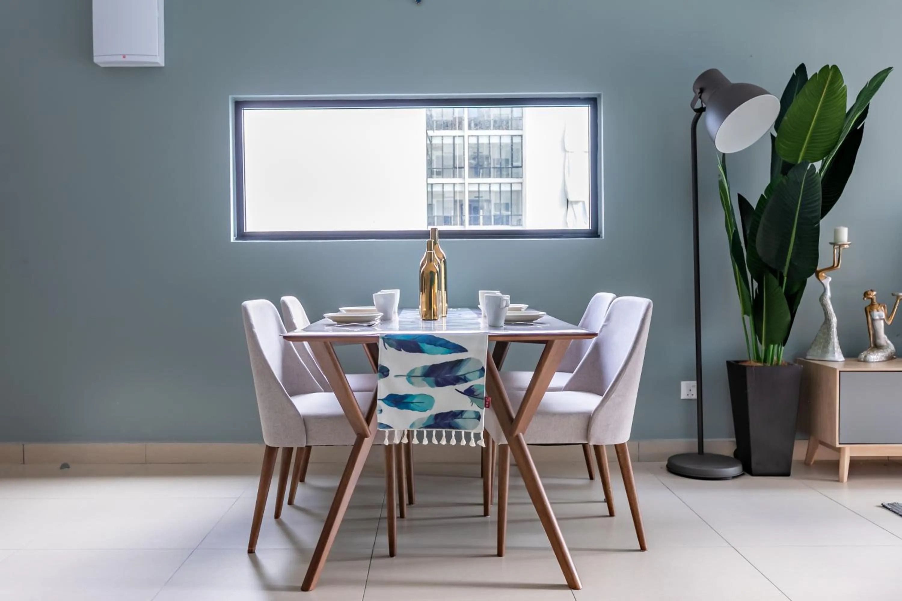 Dining area in Urban Tropic@Midhill Genting Highland (Free Wi-Fi)