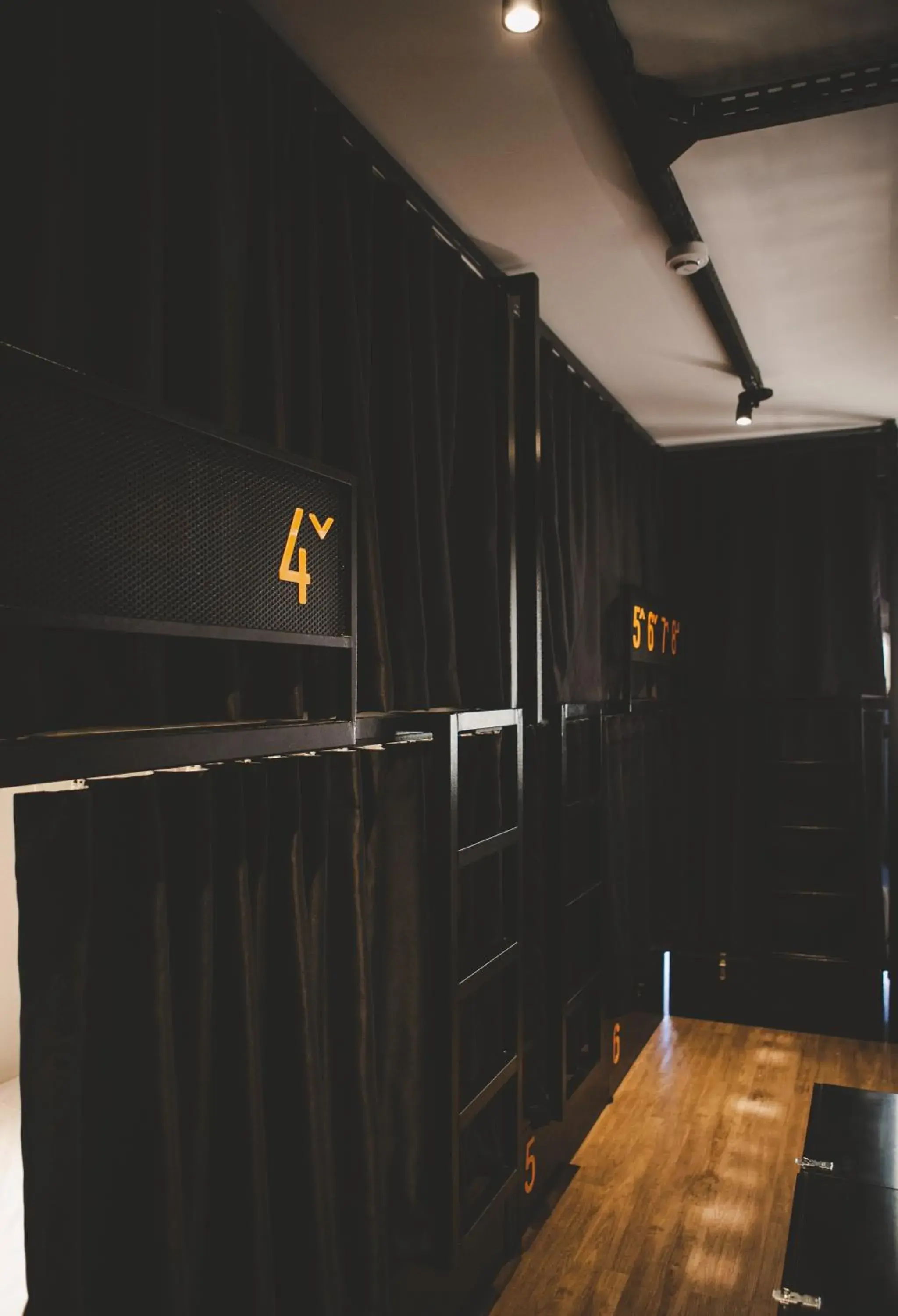 Bed in 8-Bed Male Dormitory Room in Wanderlust Hostel Bed in 8-Bed Male Dormitory Room in Wanderlust Hostel