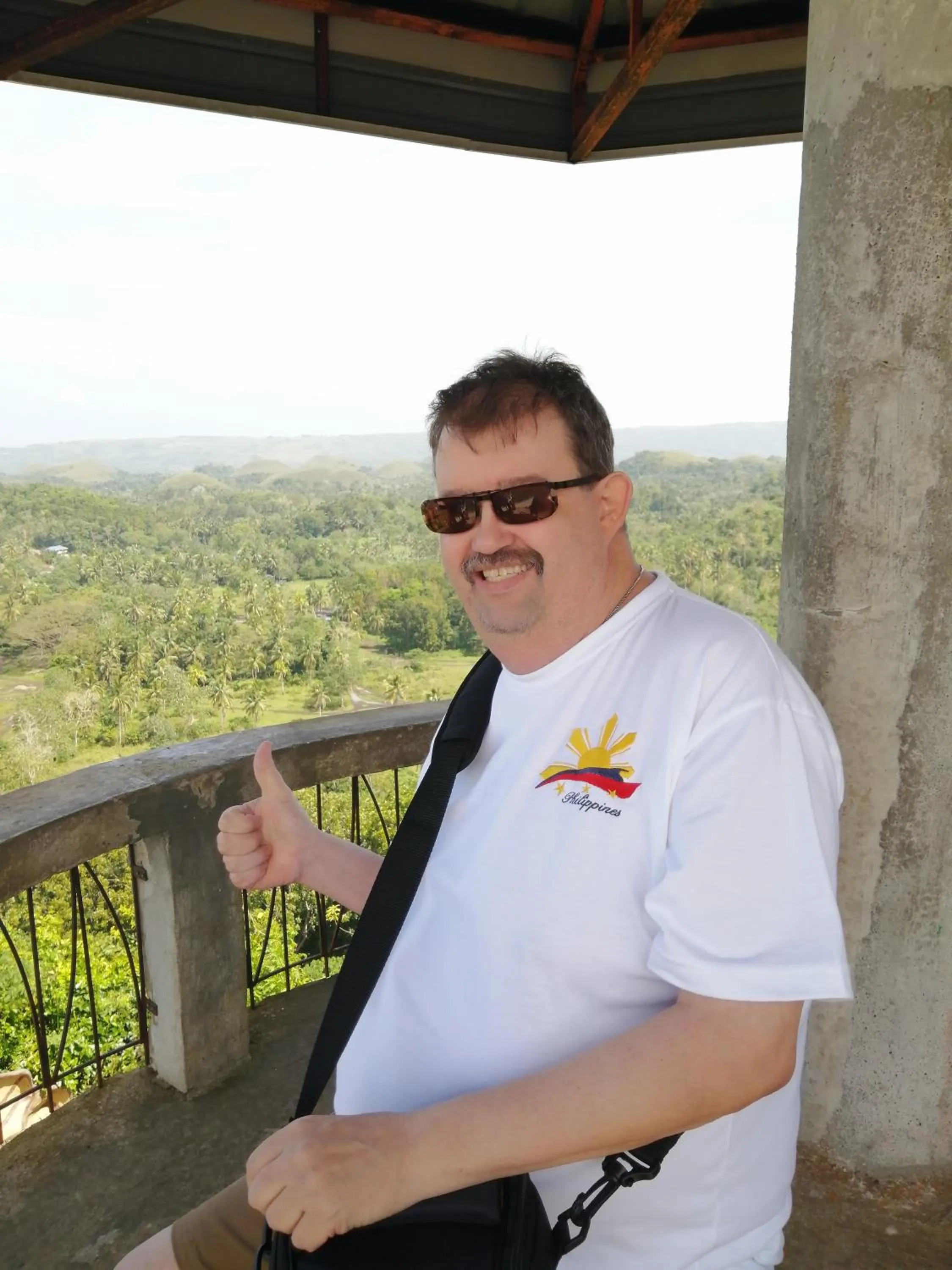 People in Hidden Jewel Resort