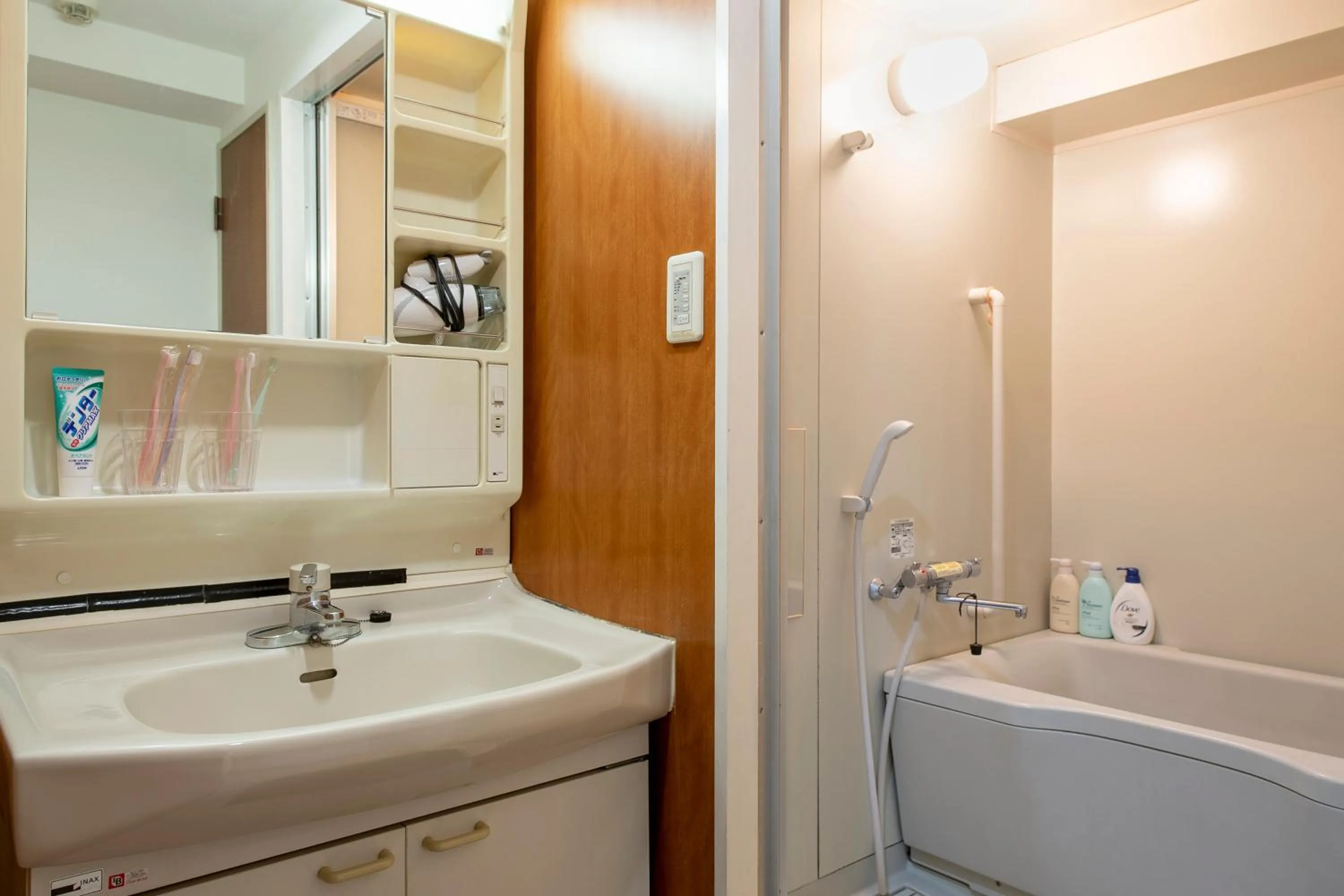 Uhome Akihabara Apartment 3