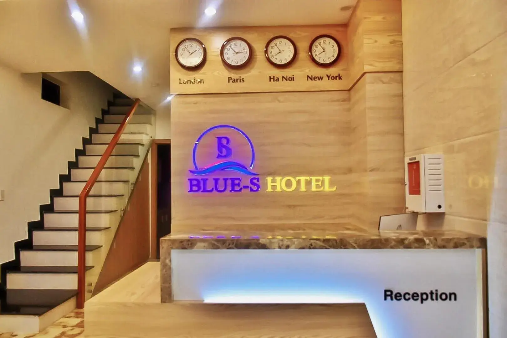 Lobby or reception in Blue-S Hotel & Apartment Lobby or reception in Blue-S Hotel & Apartment