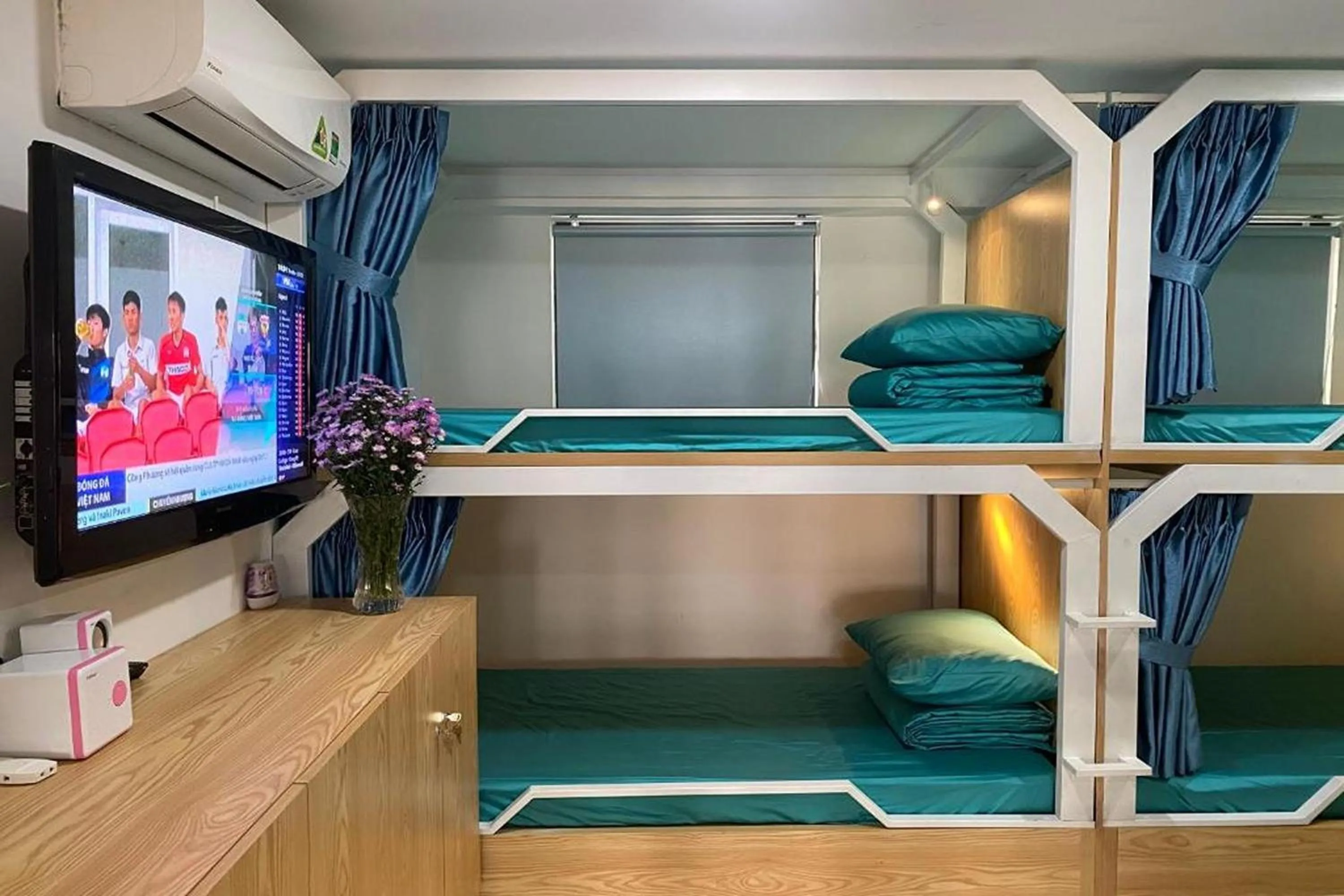 TV and multimedia in Blue-S Hotel & Apartment