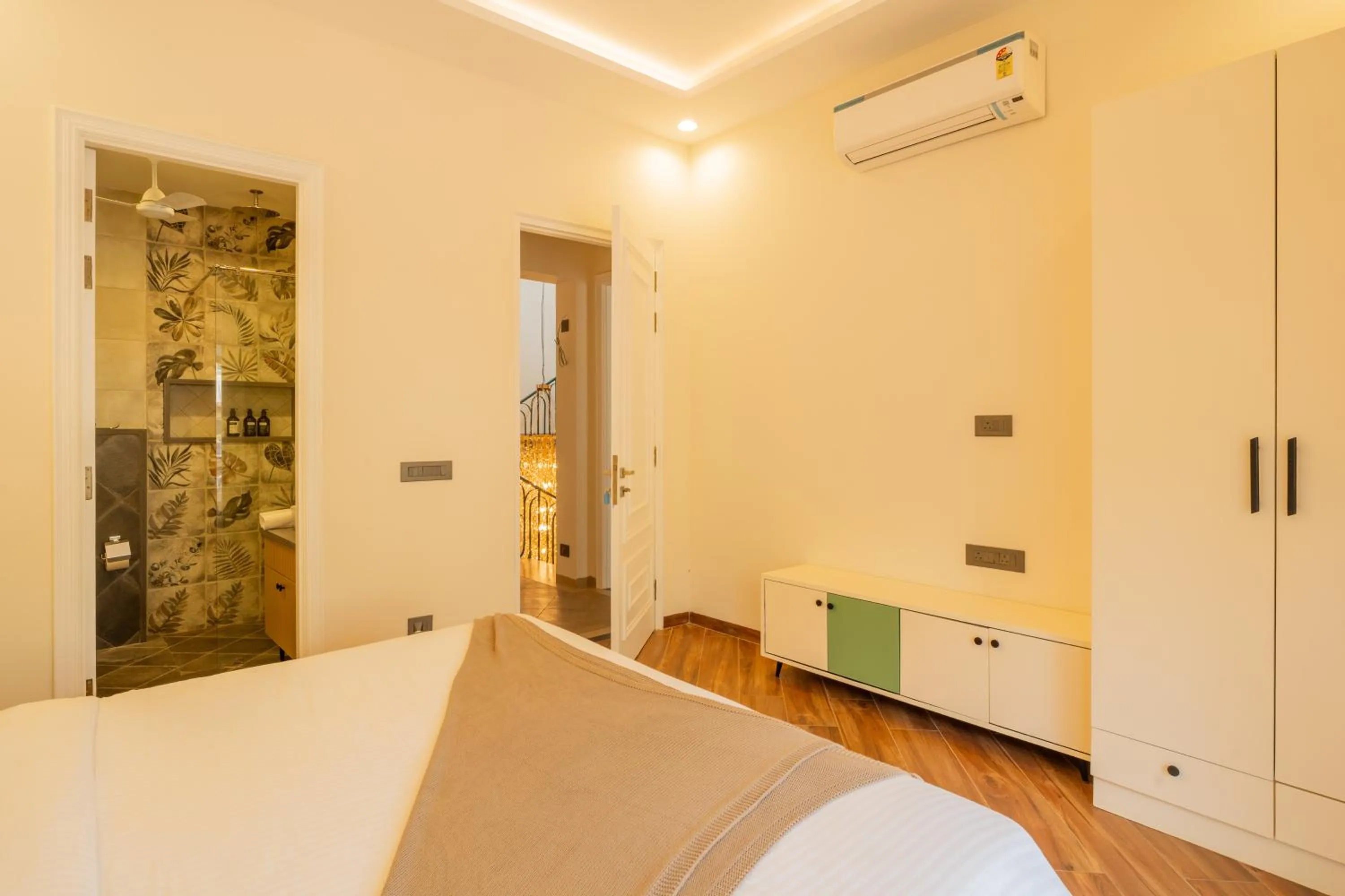 Bed in Hotel Regent Laguna