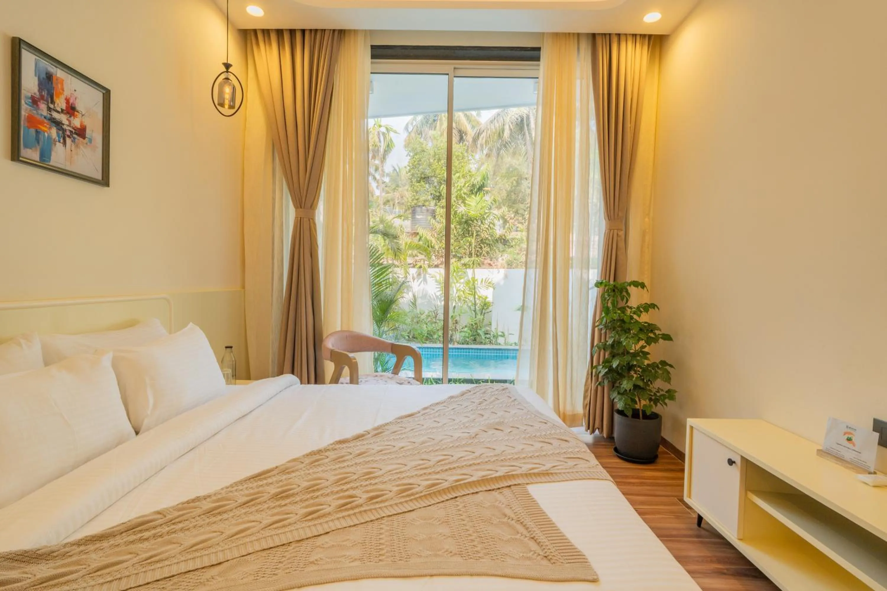 Bed in Hotel Regent Laguna