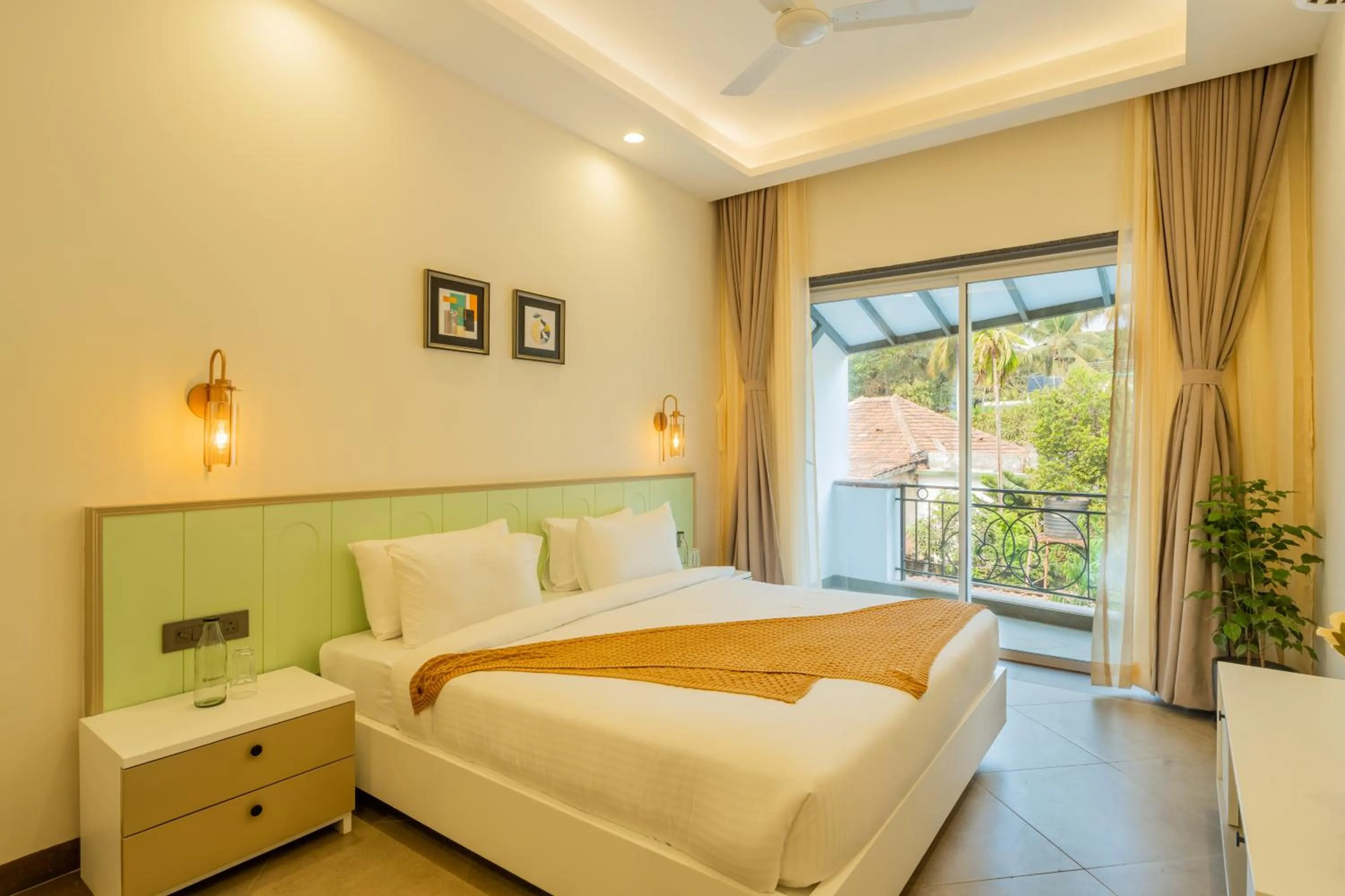 Bed in Hotel Regent Laguna