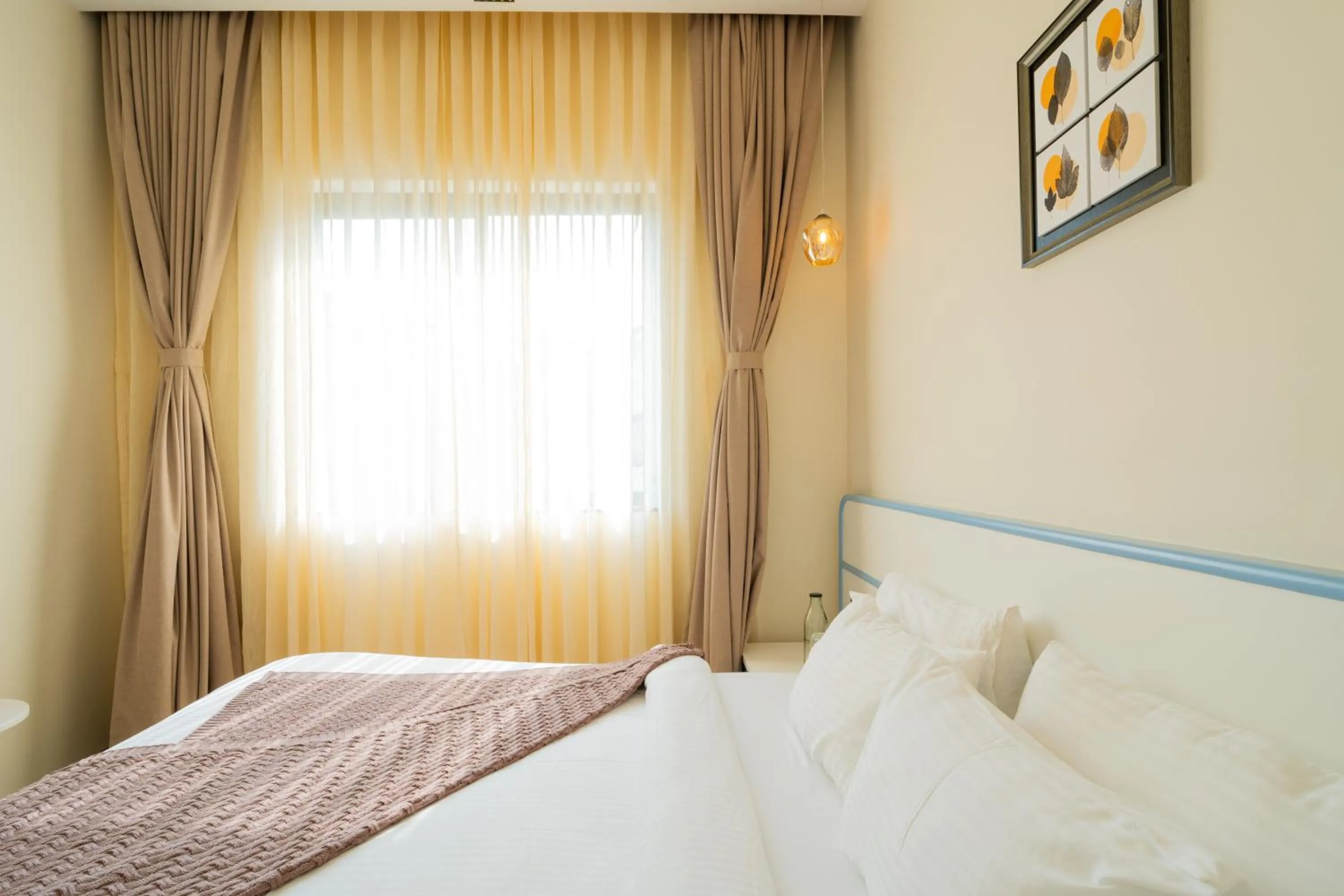 Bed in Hotel Regent Laguna