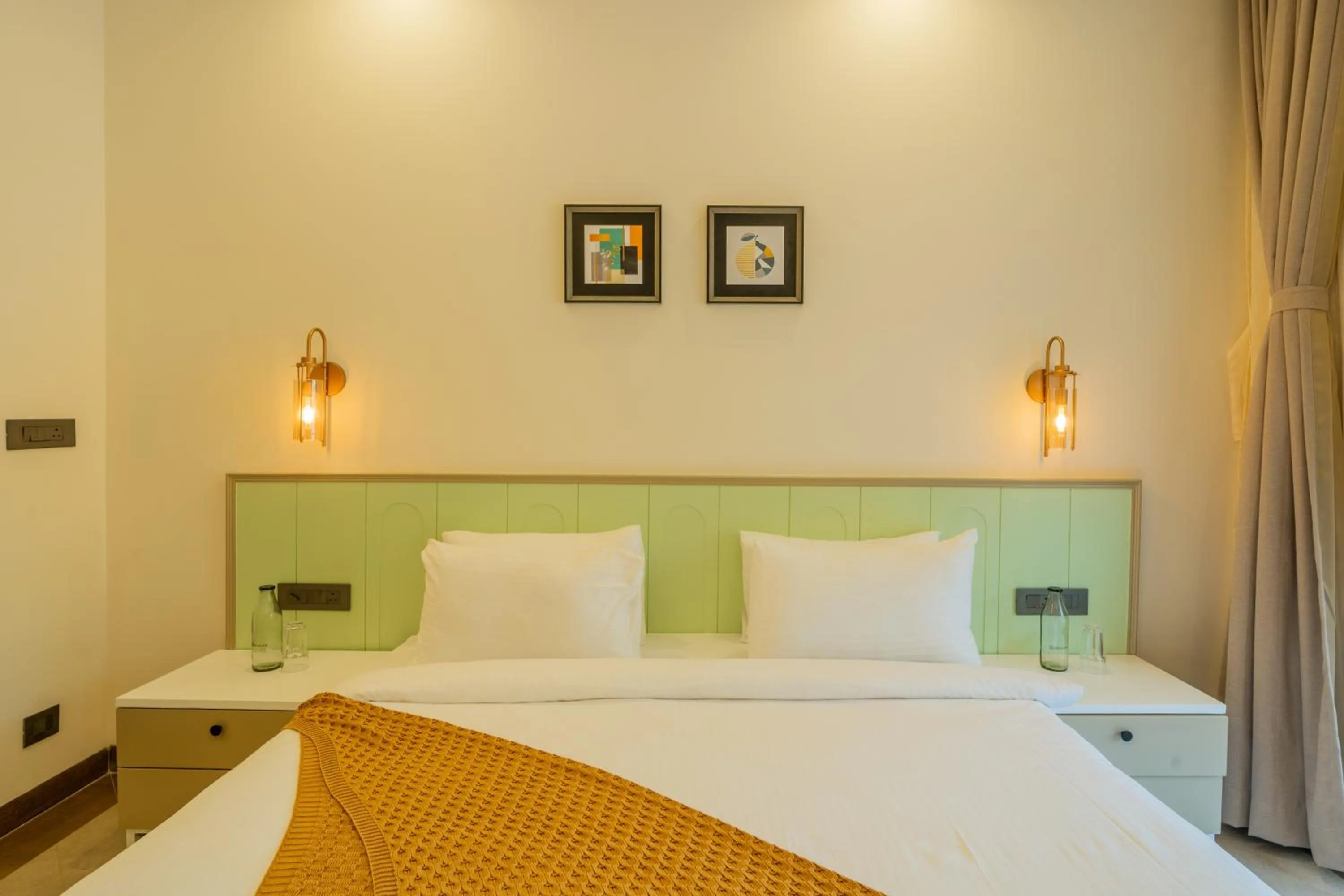 Bed in Hotel Regent Laguna