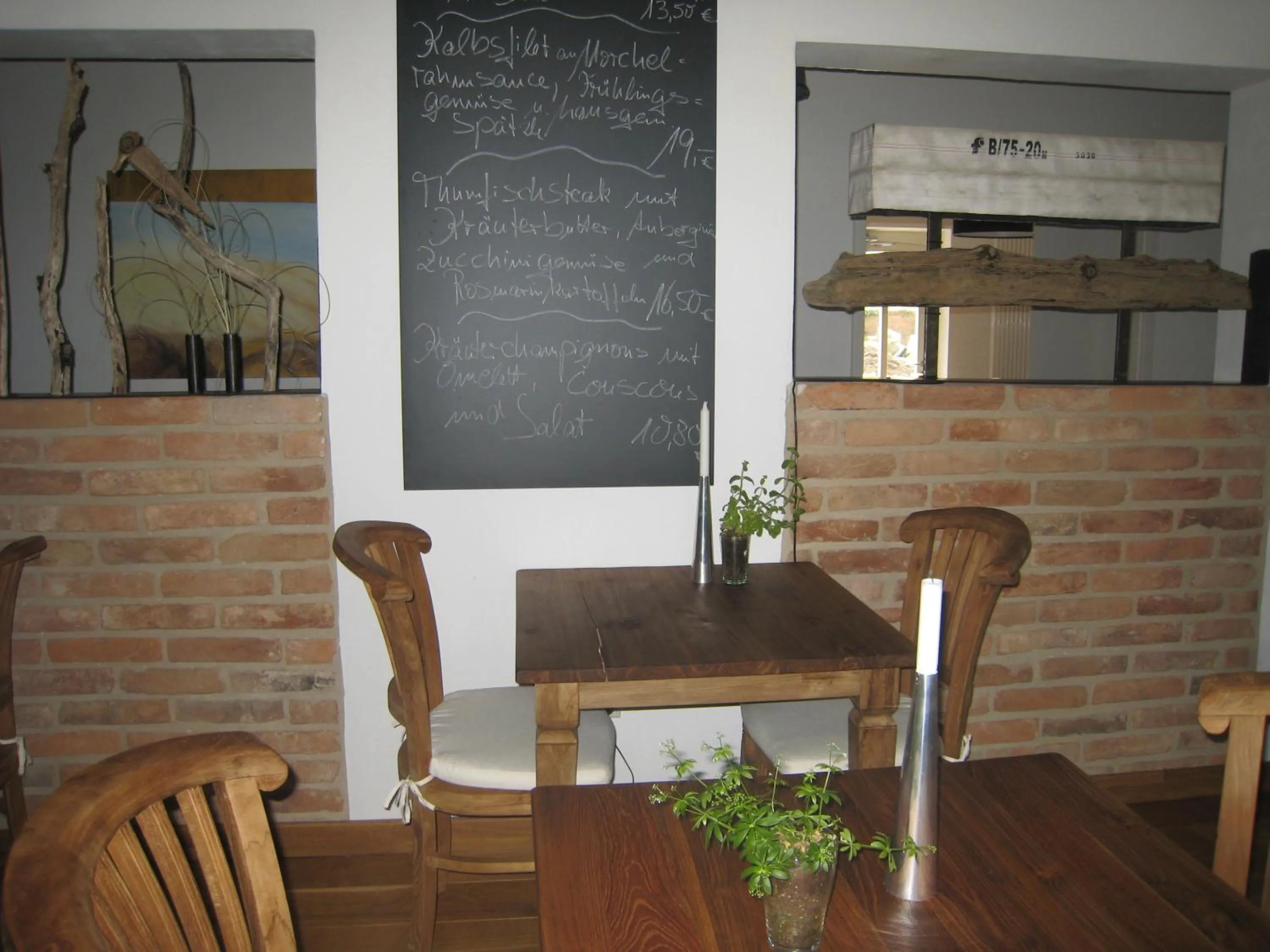 Restaurant/places to eat in To`n Schlagboom